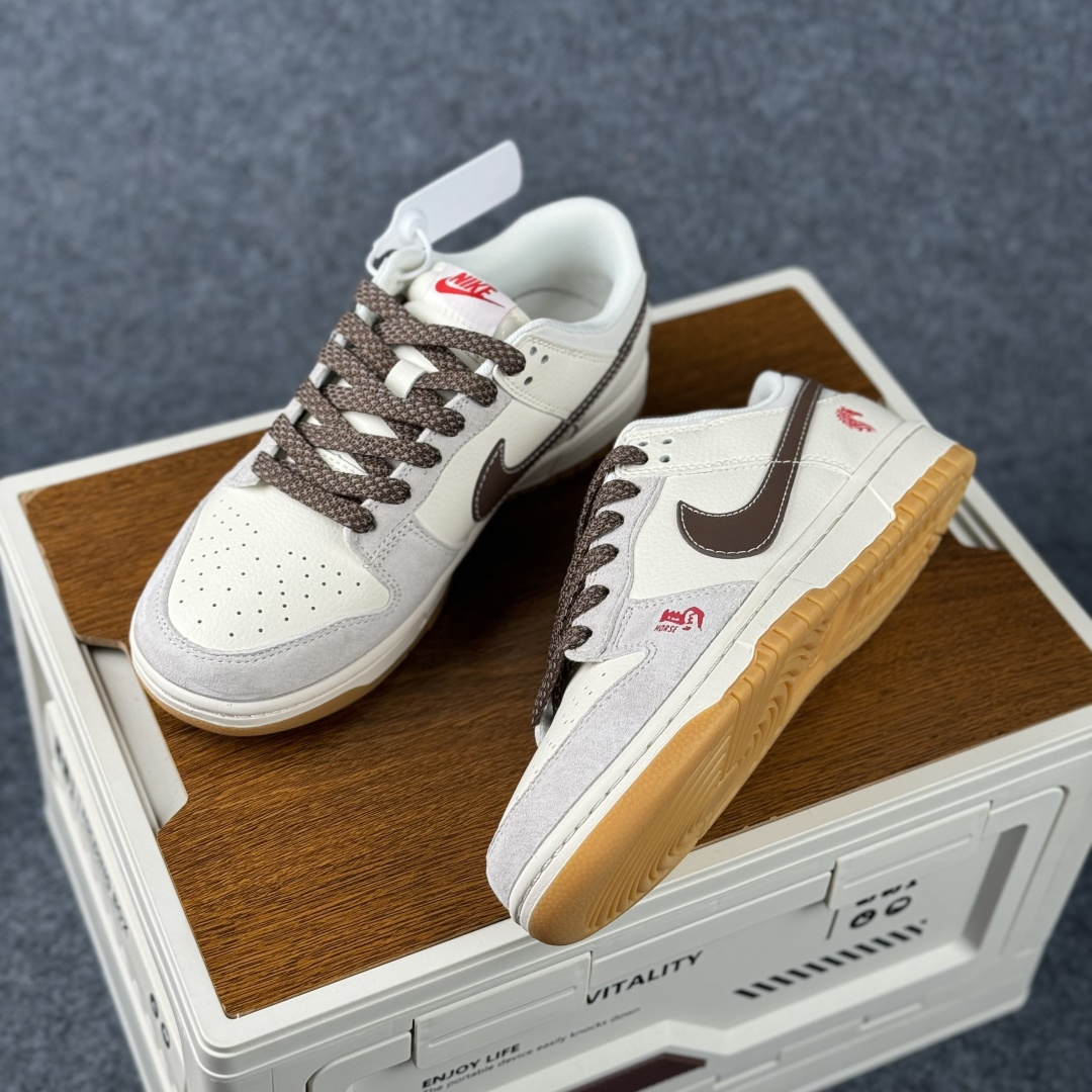 Nike Dunk Low Retro 马年限定 周年高端定制 低帮休闲板鞋 DX2688-011 Nike Dunk Low Retro 马年限定 周年高端定制 低帮休闲板鞋 DX2688-011