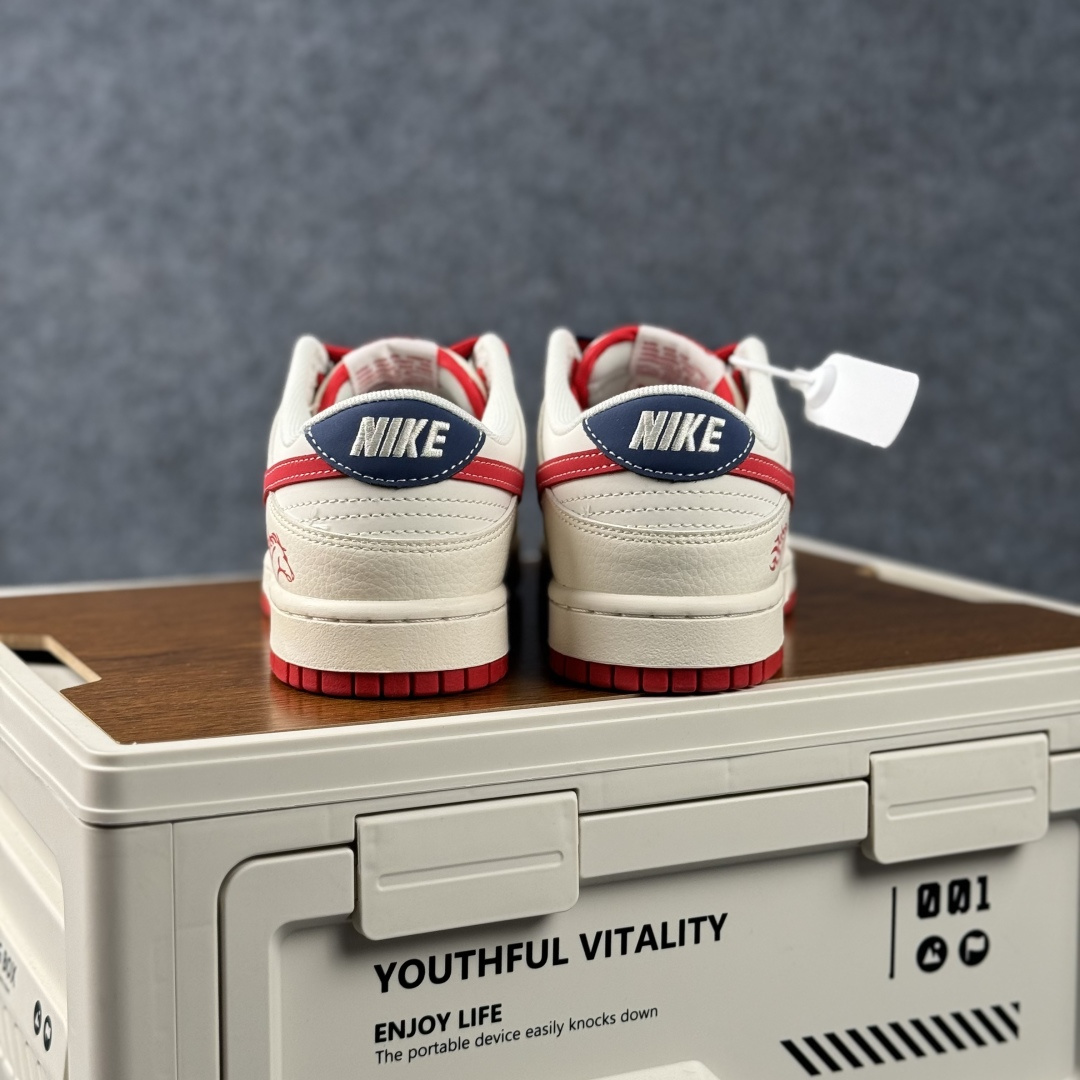 Nike Dunk Low Retro 马年限定 周年高端定制 低帮休闲板鞋 DX2688-013 Nike Dunk Low Retro 马年限定 周年高端定制 低帮休闲板鞋 DX2688-013