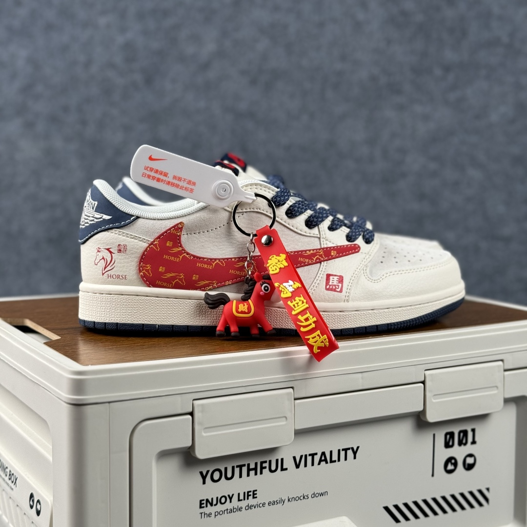 Air Jordan 1 Low AJ1 乔1 马年限定 高端定制 低帮倒钩复古篮球鞋 ZH2598-905 Air Jordan 1 Low AJ1 乔1 马年限定 高端定制 低帮倒钩复古篮球鞋 ZH2598-905