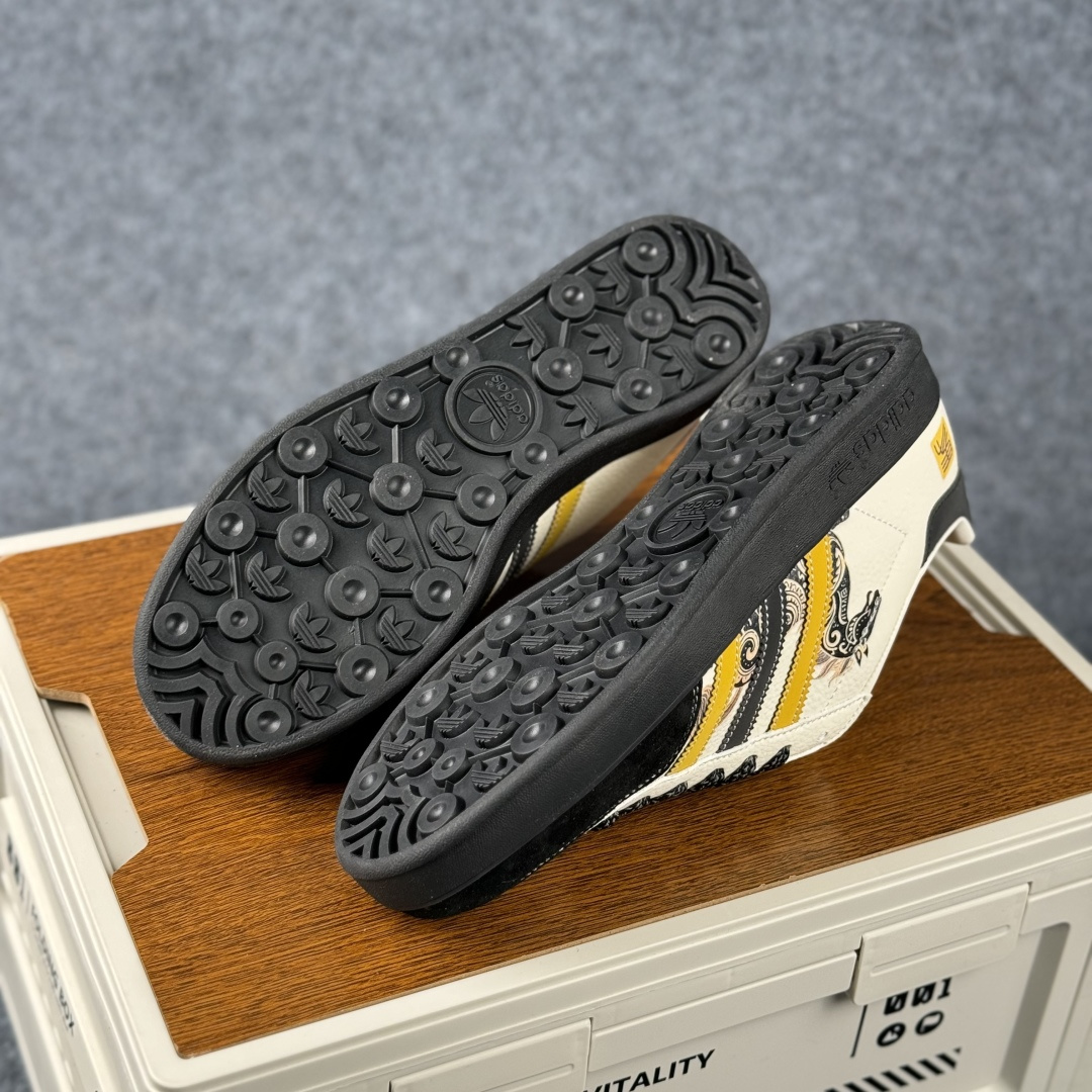 Adidas Handball Spezial Sanba 马年限定 LX0903 阿迪达斯经典款 桑巴德训 复古休闲板鞋 Adidas Handball Spezial Sanba 马年限定 LX0903 阿迪达斯经典款 桑巴德训 复古休闲板鞋