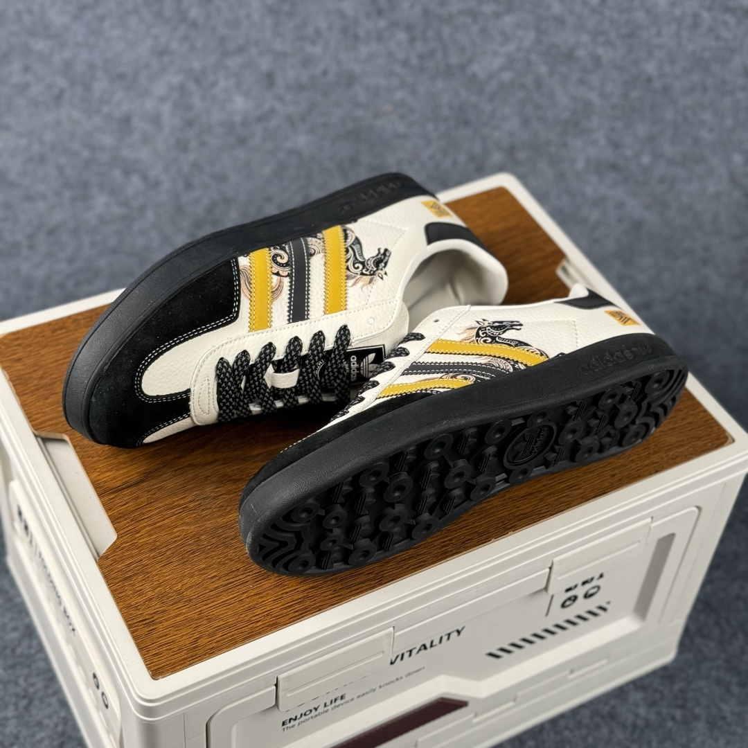 Adidas Handball Spezial Sanba 马年限定 LX0903 阿迪达斯经典款 桑巴德训 复古休闲板鞋 Adidas Handball Spezial Sanba 马年限定 LX0903 阿迪达斯经典款 桑巴德训 复古休闲板鞋