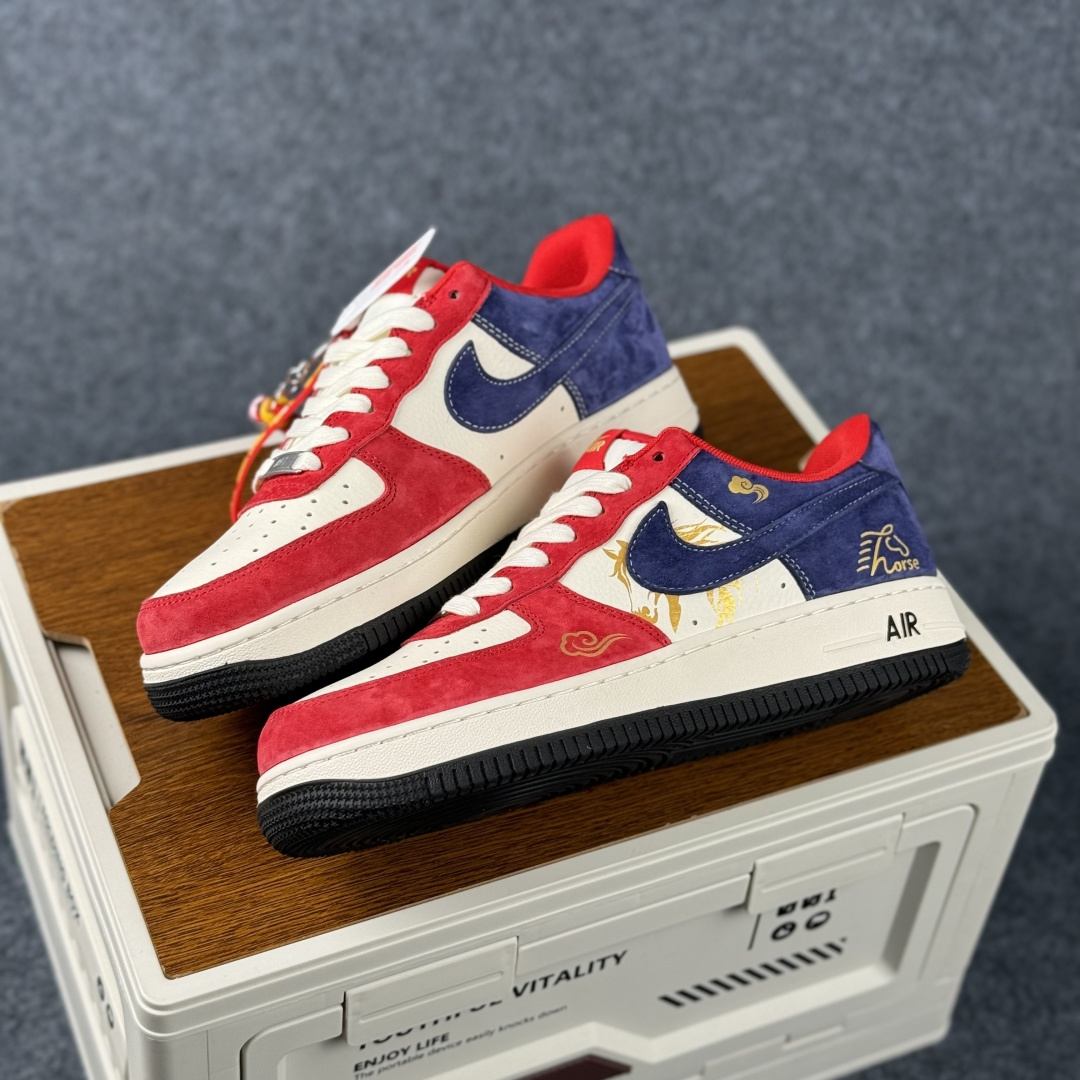 Nike Air Force 1'07 Low 马年限定 空军一号低帮休闲板鞋 XD0028-019 Nike Air Force 1'07 Low 马年限定 空军一号低帮休闲板鞋 XD0028-019