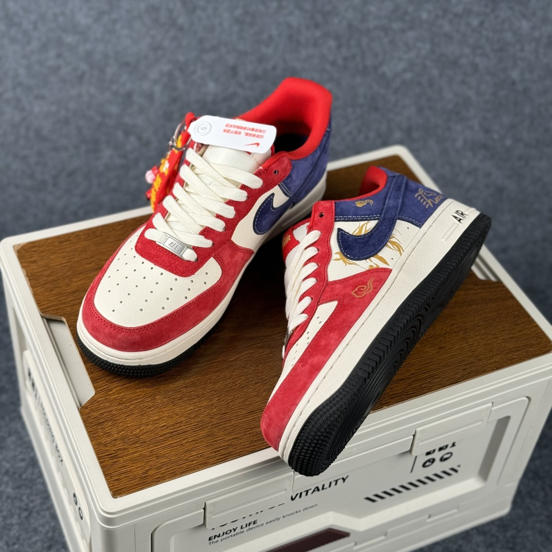 Nike Air Force 1'07 Low 马年限定 空军一号低帮休闲板鞋 XD0028-019 Nike Air Force 1'07 Low 马年限定 空军一号低帮休闲板鞋 XD0028-019