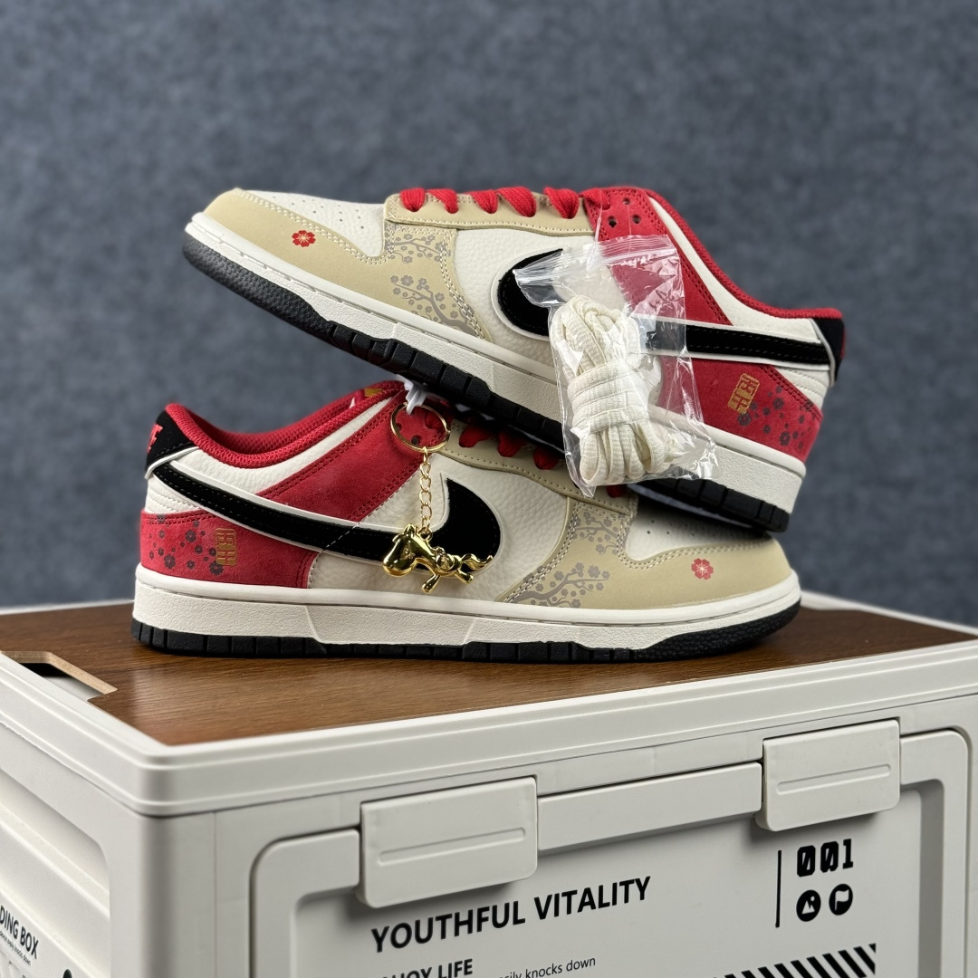 Nike Dunk Low Retro 2026 马年限定 周年高端定制 低帮休闲板鞋 DN3168-027-Top High Quatity Cheap Sneakers Fashion Clothing Clothes Bags handbags Shoes of all Brand wholesale With The best Quality And Beautiful Price from China Factory Chinese suppliers wholesaler seller Nike Dunk Low Retro 2026 马年限定 周年高端定制 低帮休闲板鞋 DN3168-027