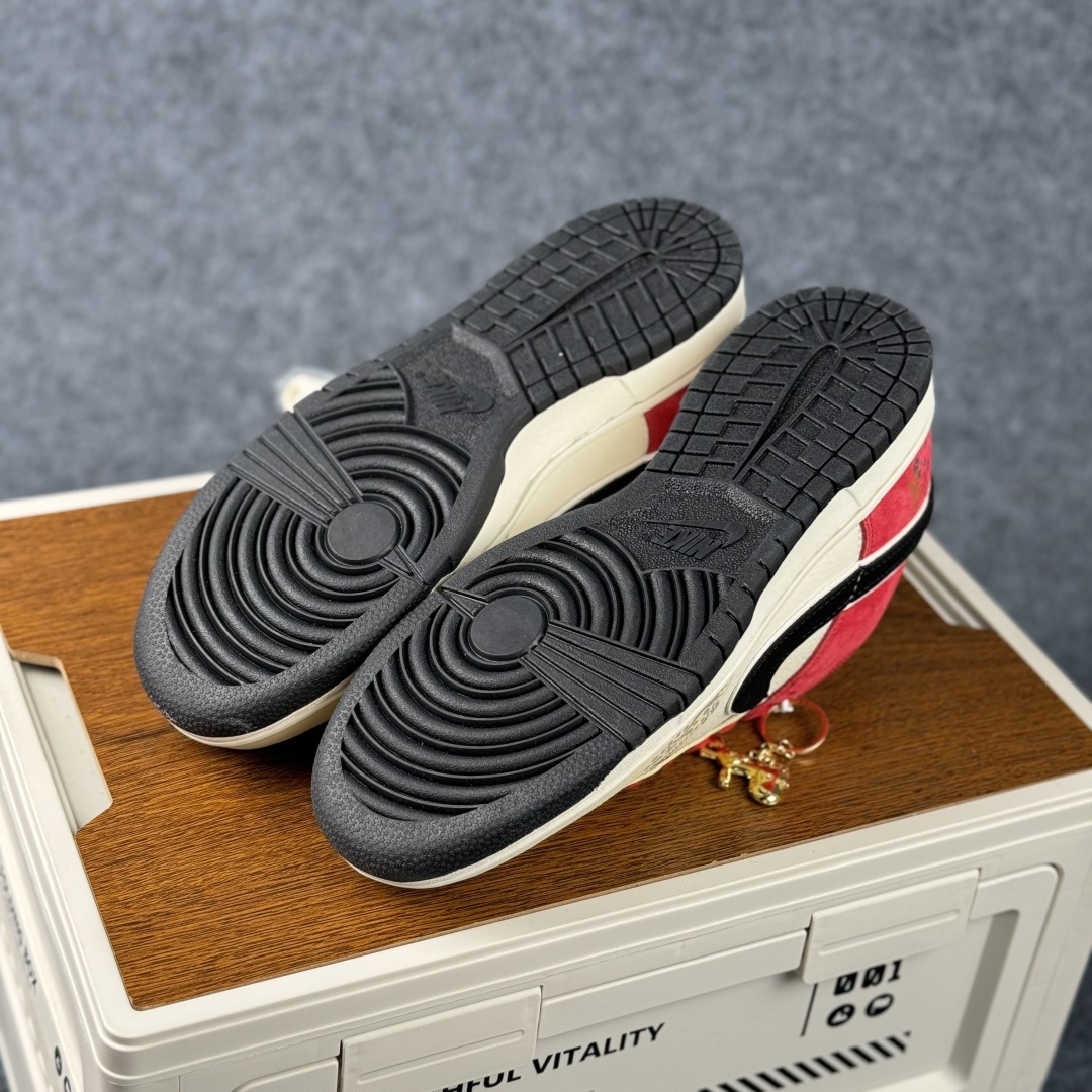 Nike Dunk Low Retro 2026 马年限定 周年高端定制 低帮休闲板鞋 DN3168-027-Top High Quatity Cheap Sneakers Fashion Clothing Clothes Bags handbags Shoes of all Brand wholesale With The best Quality And Beautiful Price from China Factory Chinese suppliers wholesaler seller Nike Dunk Low Retro 2026 马年限定 周年高端定制 低帮休闲板鞋 DN3168-027