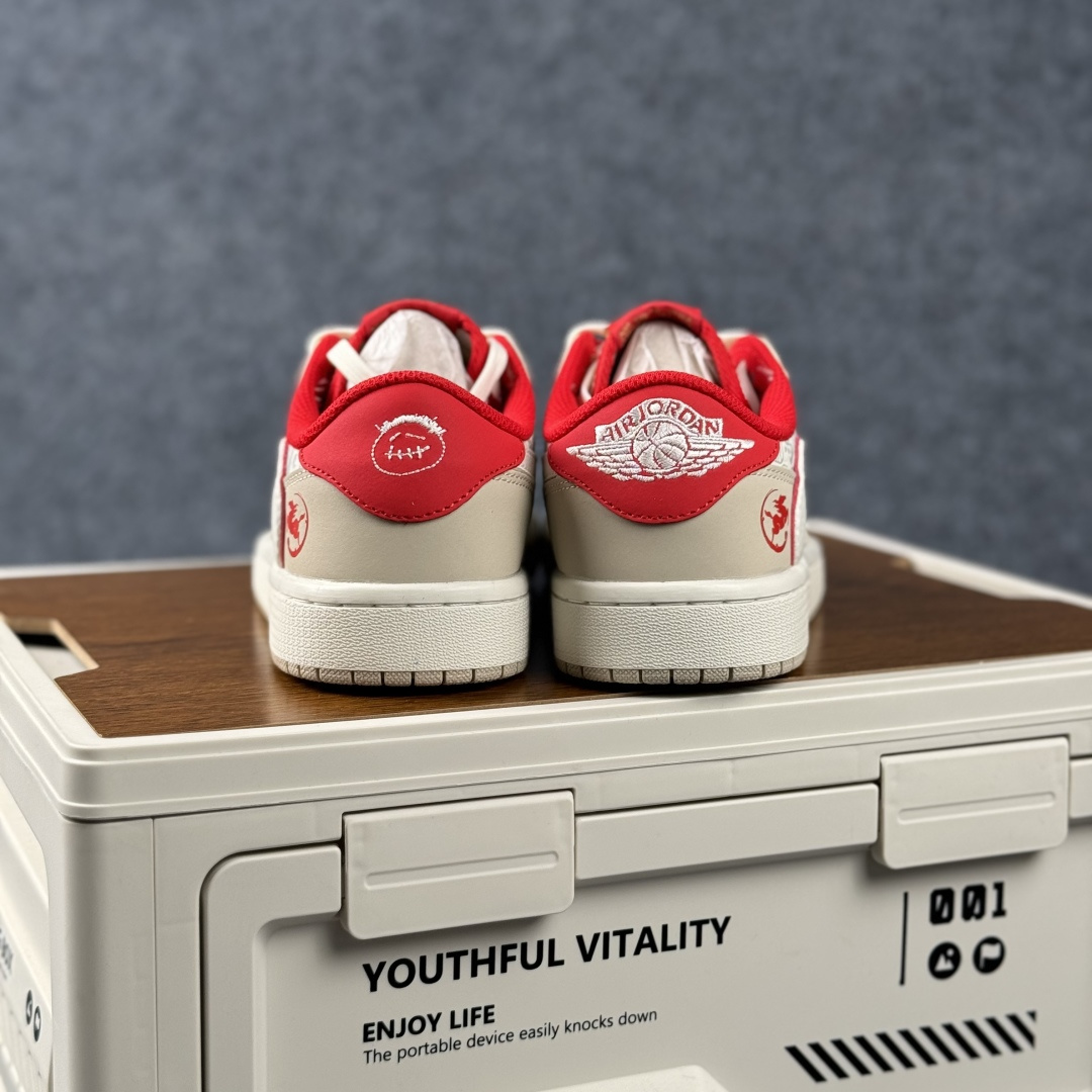 SC版Travis Scott x Fragment Design x Air Jordan 1 Low SP AJ1 乔1马年限定 素底嫣红 低帮文化休闲板鞋 NH0601-062