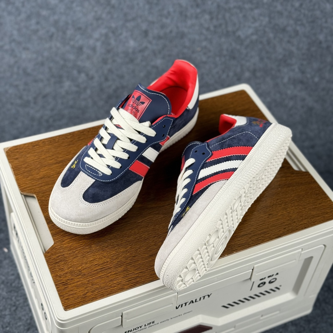 Adidas Handball Spezial Sanba 马年限定 LX0908 阿迪达斯经典款 桑巴德训 复古休闲板鞋-Top High Quatity Cheap Sneakers Fashion Clothing Clothes Bags handbags Shoes of all Brand wholesale With The best Quality And Beautiful Price from China Factory Chinese suppliers wholesaler seller Adidas Handball Spezial Sanba 马年限定 LX0908 阿迪达斯经典款 桑巴德训 复古休闲板鞋