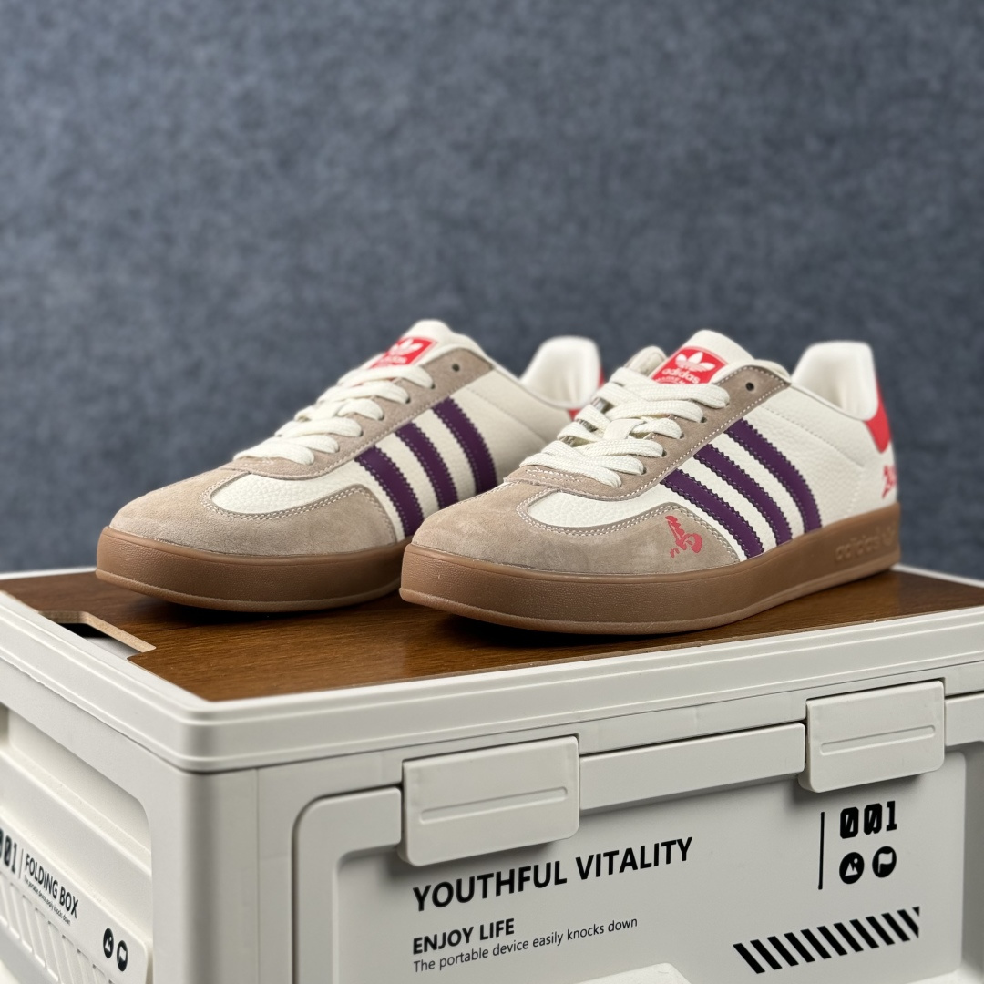 Adidas Handball Spezial Sanba 马年限定 ZH2597 阿迪达斯经典款 桑巴德训 复古休闲板鞋 Adidas Handball Spezial Sanba 马年限定 ZH2597 阿迪达斯经典款 桑巴德训 复古休闲板鞋