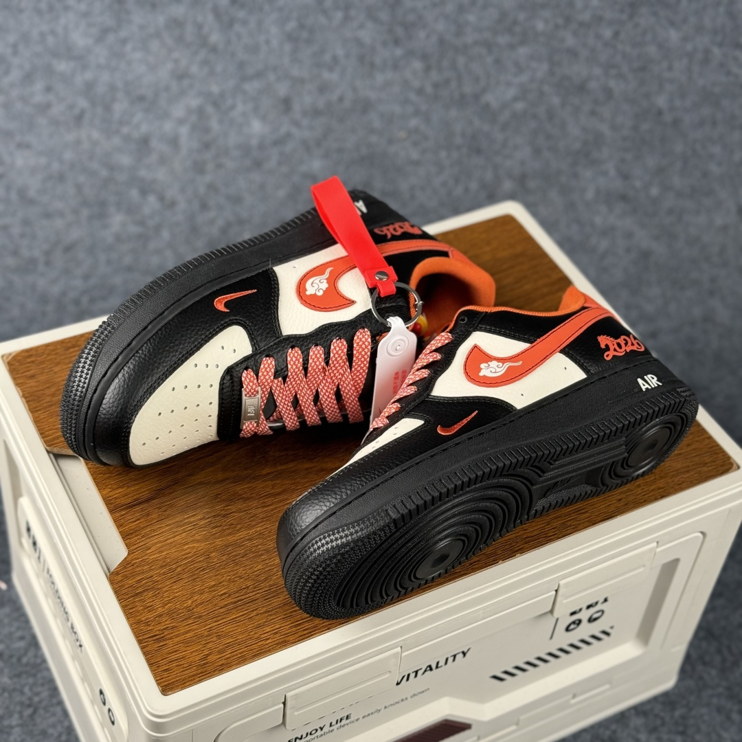 260 Nike Air Force 1'07 Low 马年限定 黑橙 空军一号低帮休闲板鞋 XD0028-018