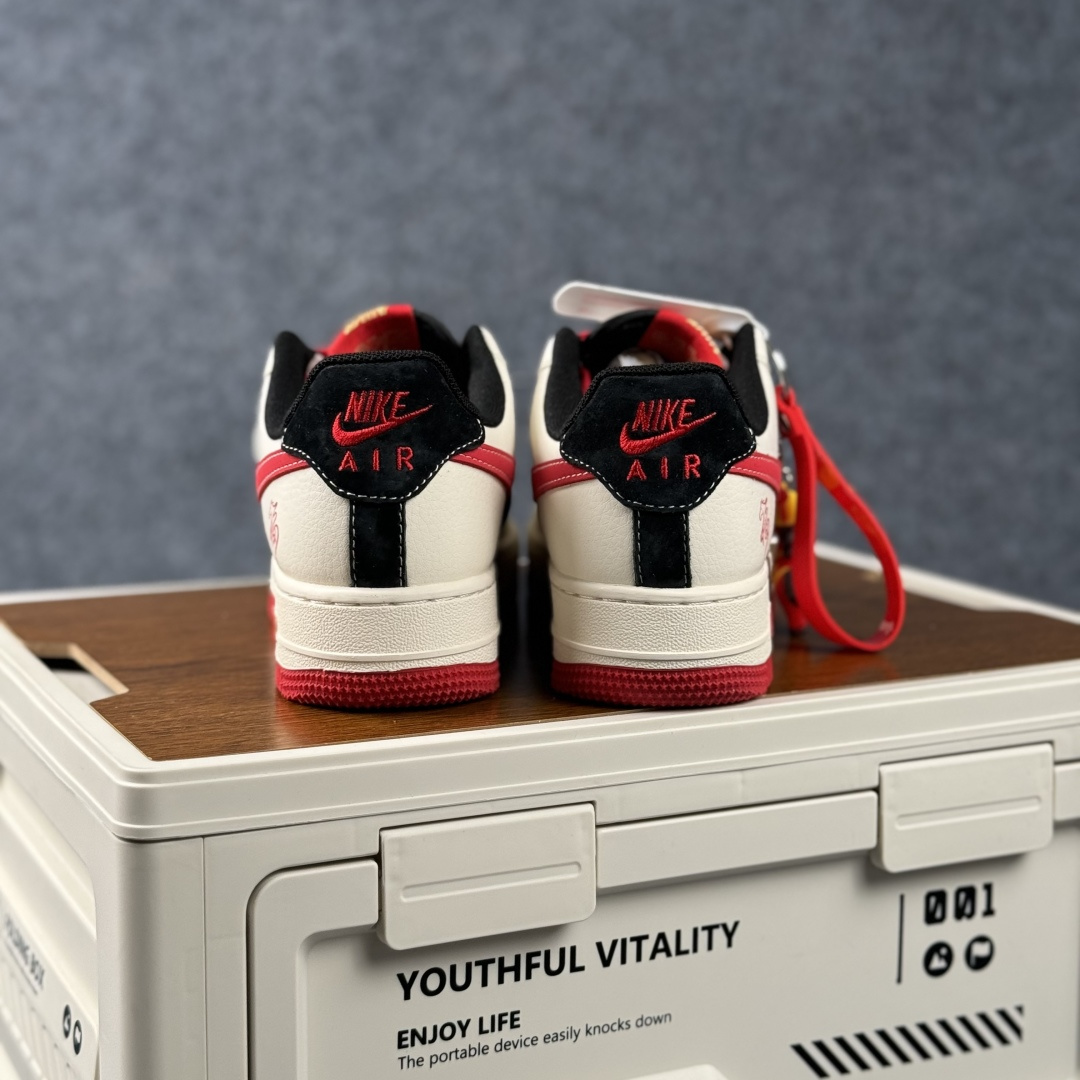 Nike Air Force 1'07 Low 马年限定 红福祥云 空军一号低帮休闲板鞋 XD0028-016 Nike Air Force 1'07 Low 马年限定 红福祥云 空军一号低帮休闲板鞋 XD0028-016
