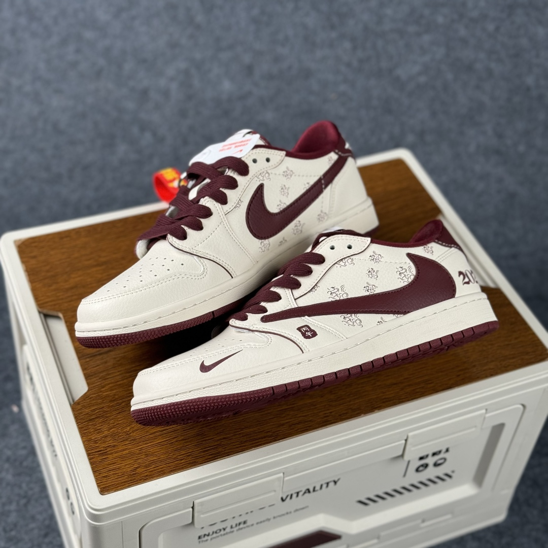 Air Jordan 1 Low AJ1 乔1 马年限定 2026 高端定制 低帮倒钩复古篮球鞋 CX5050-Y66