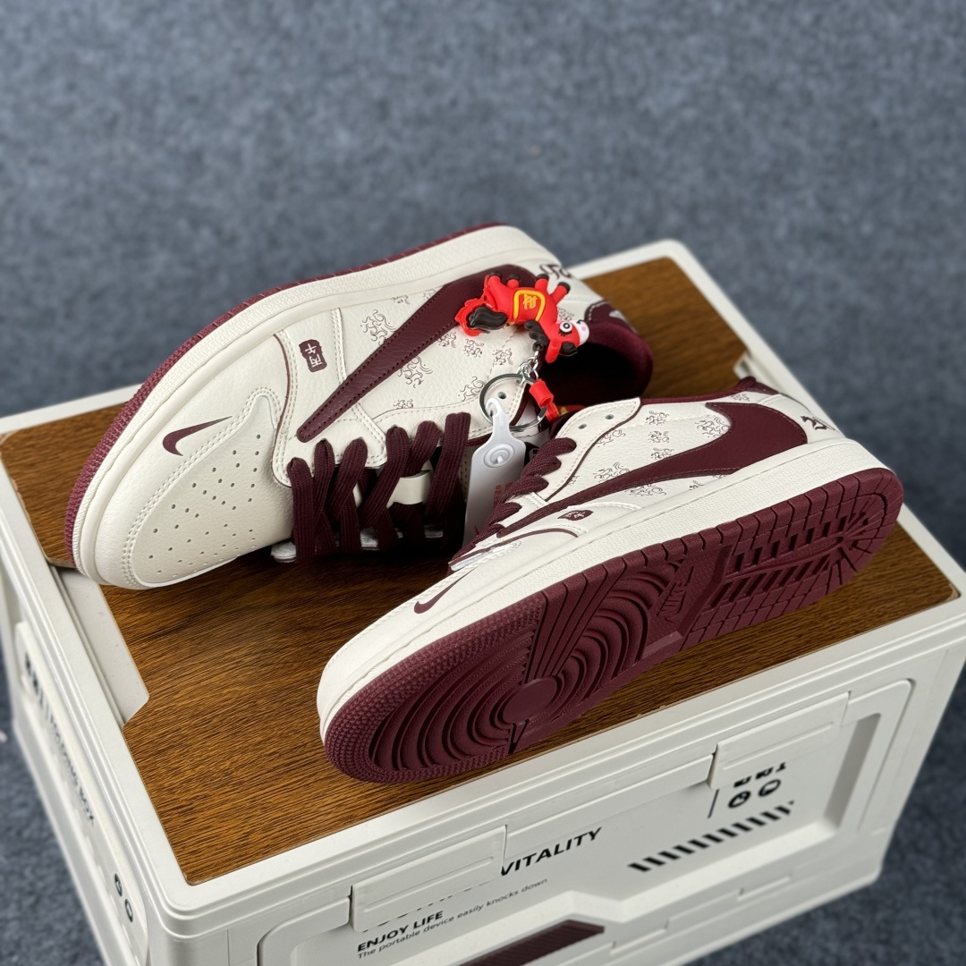 Air Jordan 1 Low AJ1 乔1 马年限定 2026 高端定制 低帮倒钩复古篮球鞋 CX5050-Y66