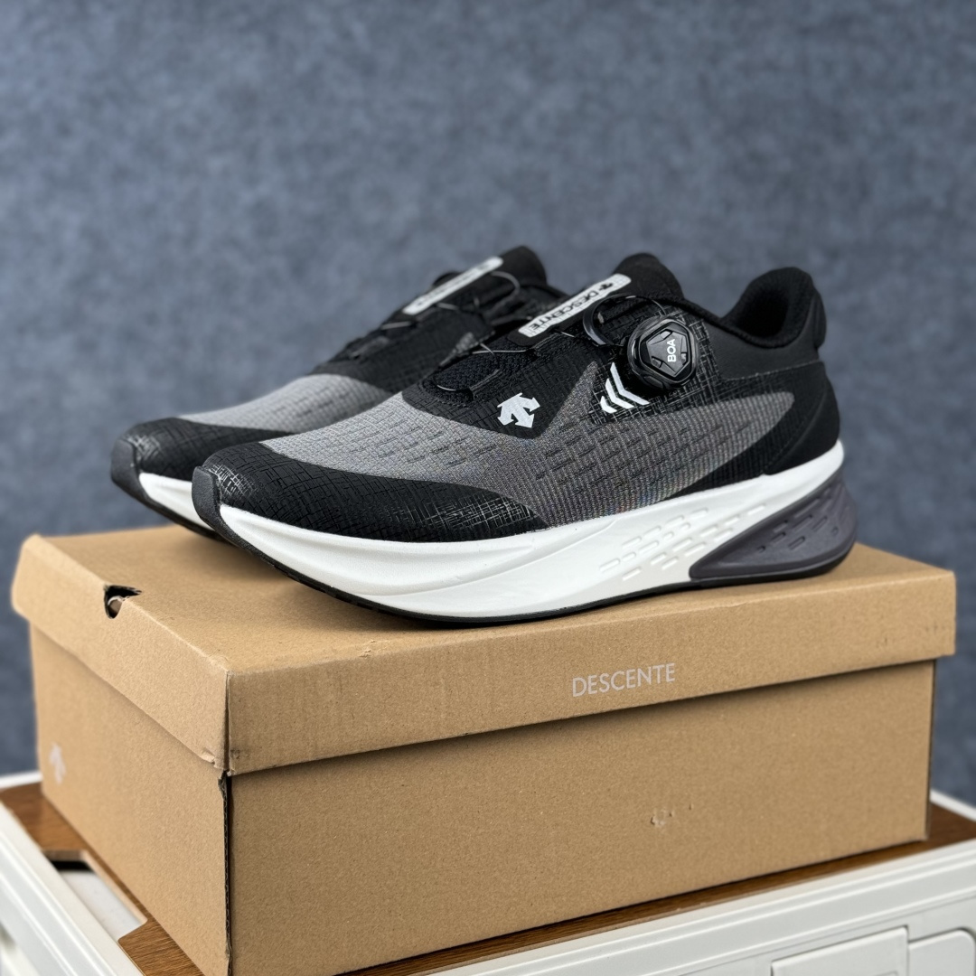 210 迪桑特DESCENTE LEVITATE II 透气运动跑步鞋 D2331RRN-Chinese UA Cheap High Quatity Brand Clothes Bags handbags Sneakers wholesale wholesaler seller from China Factory suppliers Fashion Clothing Shoes best Quality Beautiful Price 210 迪桑特DESCENTE LEVITATE II 透气运动跑步鞋 D2331RRN