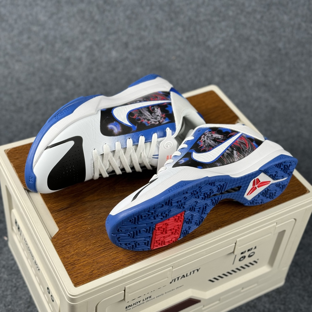 马年限定 Kobe 5 Protro 以传奇之名 驭风而行 当曼巴精神邂逅甲辰马年的飒爽锋芒 CD4991-871