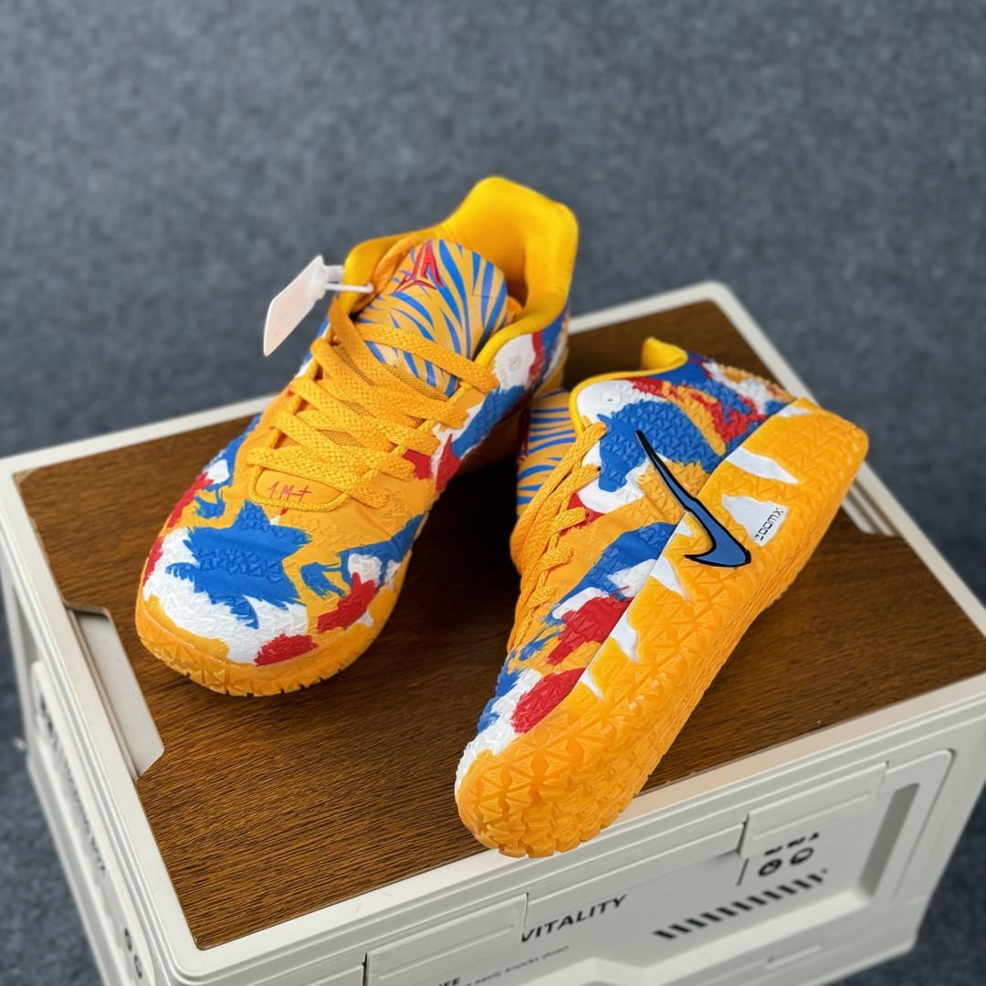290 熔岩迷彩 Zoom Kobe 系列 把球场火焰穿在脚下 HF2794-012-Chinese UA Cheap High Quatity Brand Clothes Bags handbags Sneakers wholesale wholesaler seller from China Factory suppliers Fashion Clothing Shoes best Quality Beautiful Price 290 熔岩迷彩 Zoom Kobe 系列 把球场火焰穿在脚下 HF2794-012