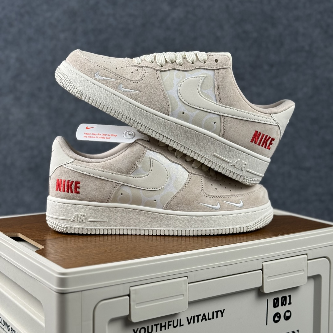 260 Nike Air Force 1'07 Low NK联名 空军一号低帮休闲板鞋 SY1388-034-Chinese UA Cheap High Quatity Brand Clothes Bags handbags Sneakers wholesale wholesaler seller from China Factory suppliers Fashion Clothing Shoes best Quality Beautiful Price 260 Nike Air Force 1'07 Low NK联名 空军一号低帮休闲板鞋 SY1388-034