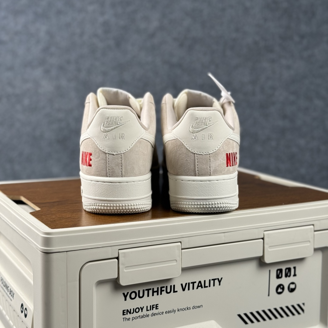 260 Nike Air Force 1'07 Low NK联名 空军一号低帮休闲板鞋 SY1388-034-Chinese UA Cheap High Quatity Brand Clothes Bags handbags Sneakers wholesale wholesaler seller from China Factory suppliers Fashion Clothing Shoes best Quality Beautiful Price 260 Nike Air Force 1'07 Low NK联名 空军一号低帮休闲板鞋 SY1388-034