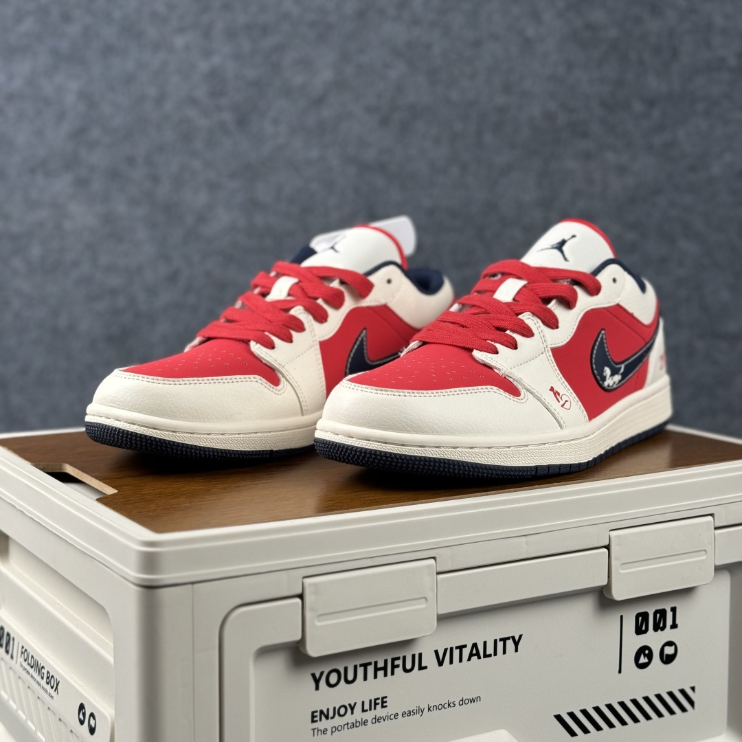 Air Jordan 1 Low AJ1 乔1 2026 马年限定 高端定制 低帮复古篮球鞋 ZH2598-504-Top High Quatity Cheap Sneakers Fashion Clothing Clothes Bags handbags Shoes of all Brand wholesale With The best Quality And Beautiful Price from China Factory Chinese suppliers wholesaler seller Air Jordan 1 Low AJ1 乔1 2026 马年限定 高端定制 低帮复古篮球鞋 ZH2598-504