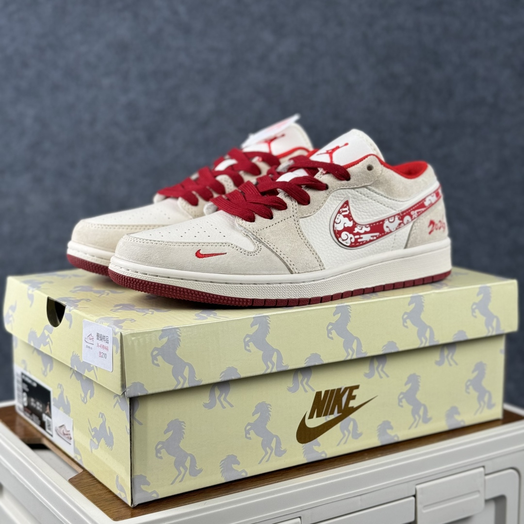 Air Jordan 1 Low AJ1 乔1 2026 马年限定 高端定制 低帮复古篮球鞋 XT6998-118-Top High Quatity Cheap Sneakers Fashion Clothing Clothes Bags handbags Shoes of all Brand wholesale With The best Quality And Beautiful Price from China Factory Chinese suppliers wholesaler seller Air Jordan 1 Low AJ1 乔1 2026 马年限定 高端定制 低帮复古篮球鞋 XT6998-118