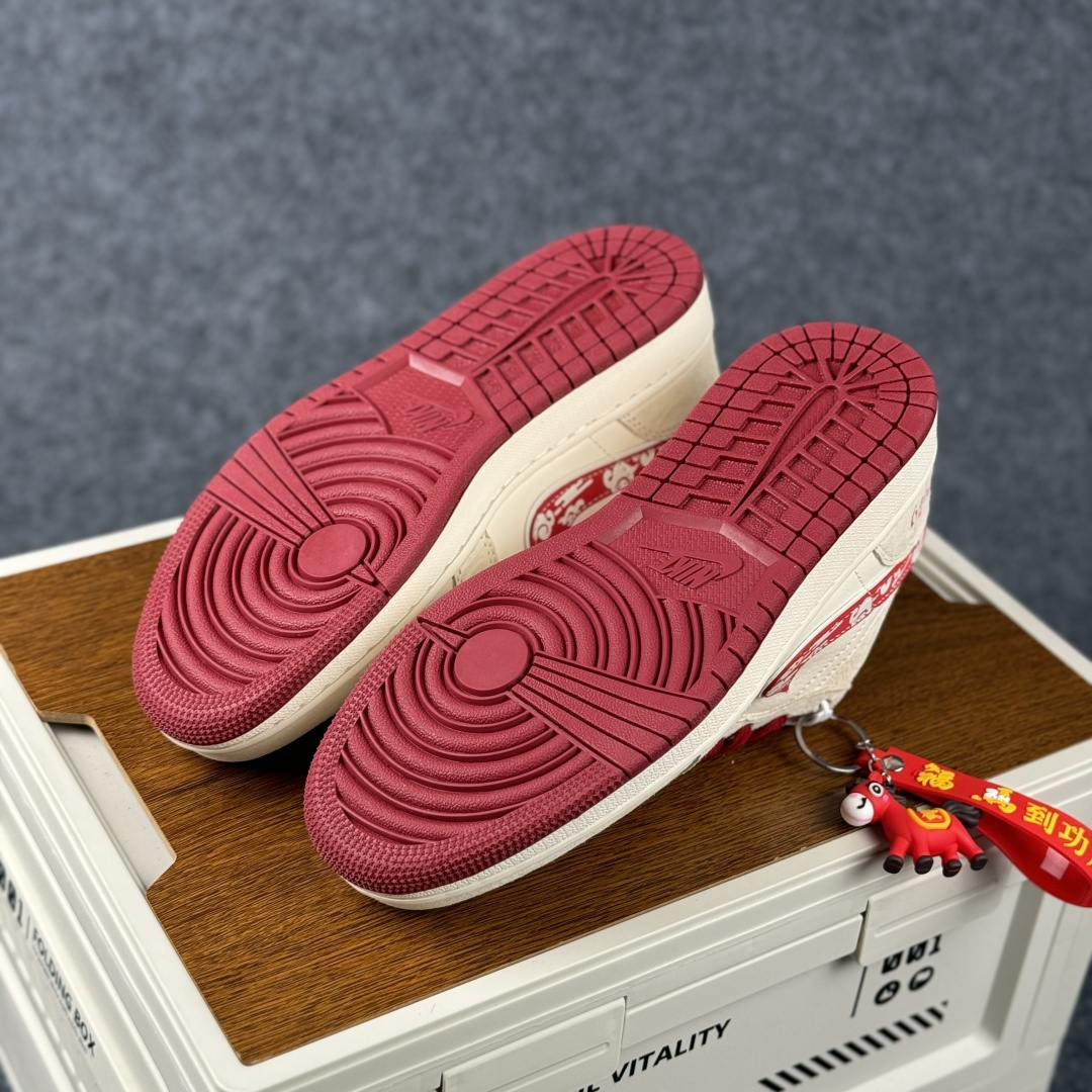 Air Jordan 1 Low AJ1 乔1 2026 马年限定 高端定制 低帮复古篮球鞋 XT6998-118-Top High Quatity Cheap Sneakers Fashion Clothing Clothes Bags handbags Shoes of all Brand wholesale With The best Quality And Beautiful Price from China Factory Chinese suppliers wholesaler seller Air Jordan 1 Low AJ1 乔1 2026 马年限定 高端定制 低帮复古篮球鞋 XT6998-118