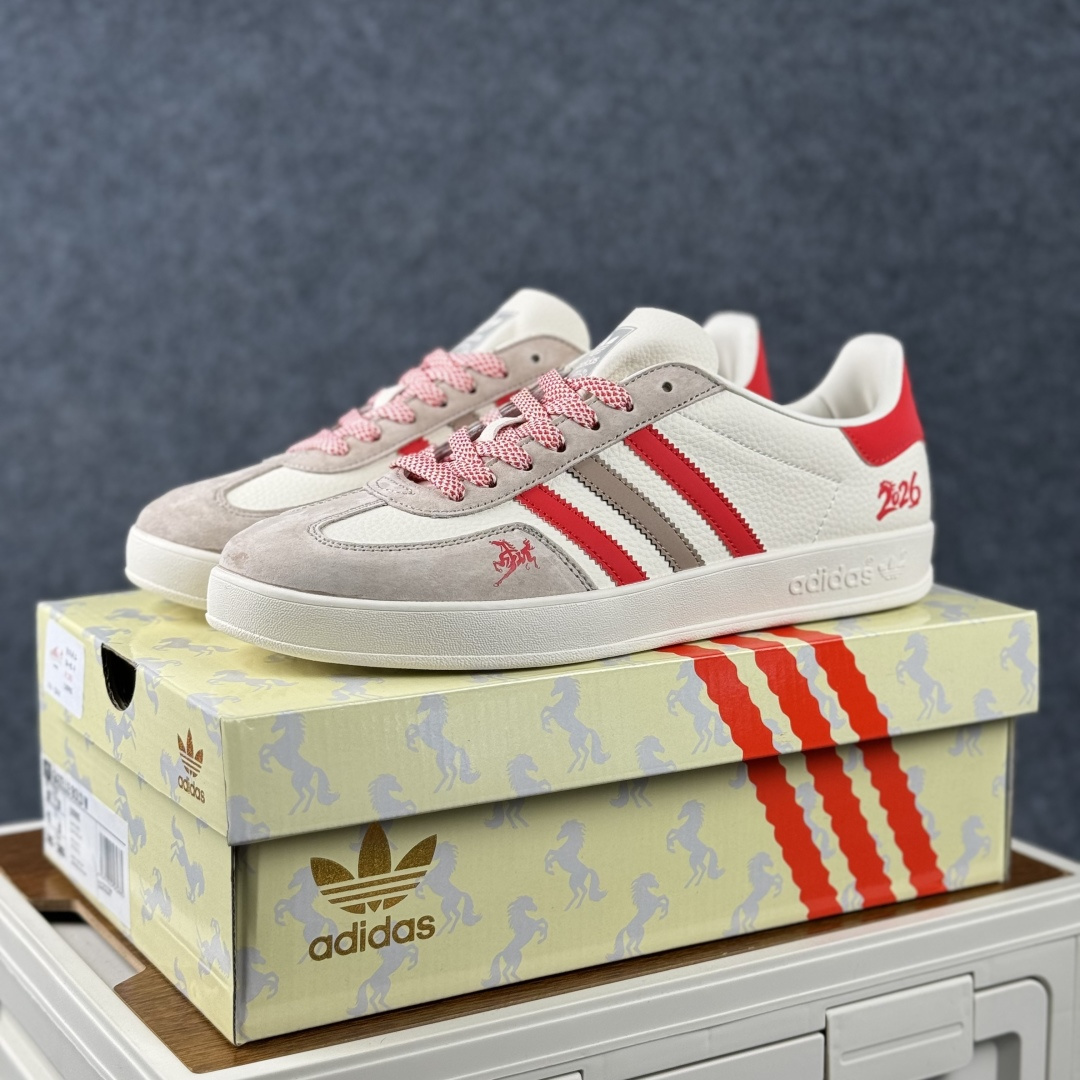 Adidas Handball Spezial Sanba 马年限定 LX0905 阿迪达斯经典款 桑巴德训 复古休闲板鞋-Top High Quatity Cheap Sneakers Fashion Clothing Clothes Bags handbags Shoes of all Brand wholesale With The best Quality And Beautiful Price from China Factory Chinese suppliers wholesaler seller Adidas Handball Spezial Sanba 马年限定 LX0905 阿迪达斯经典款 桑巴德训 复古休闲板鞋