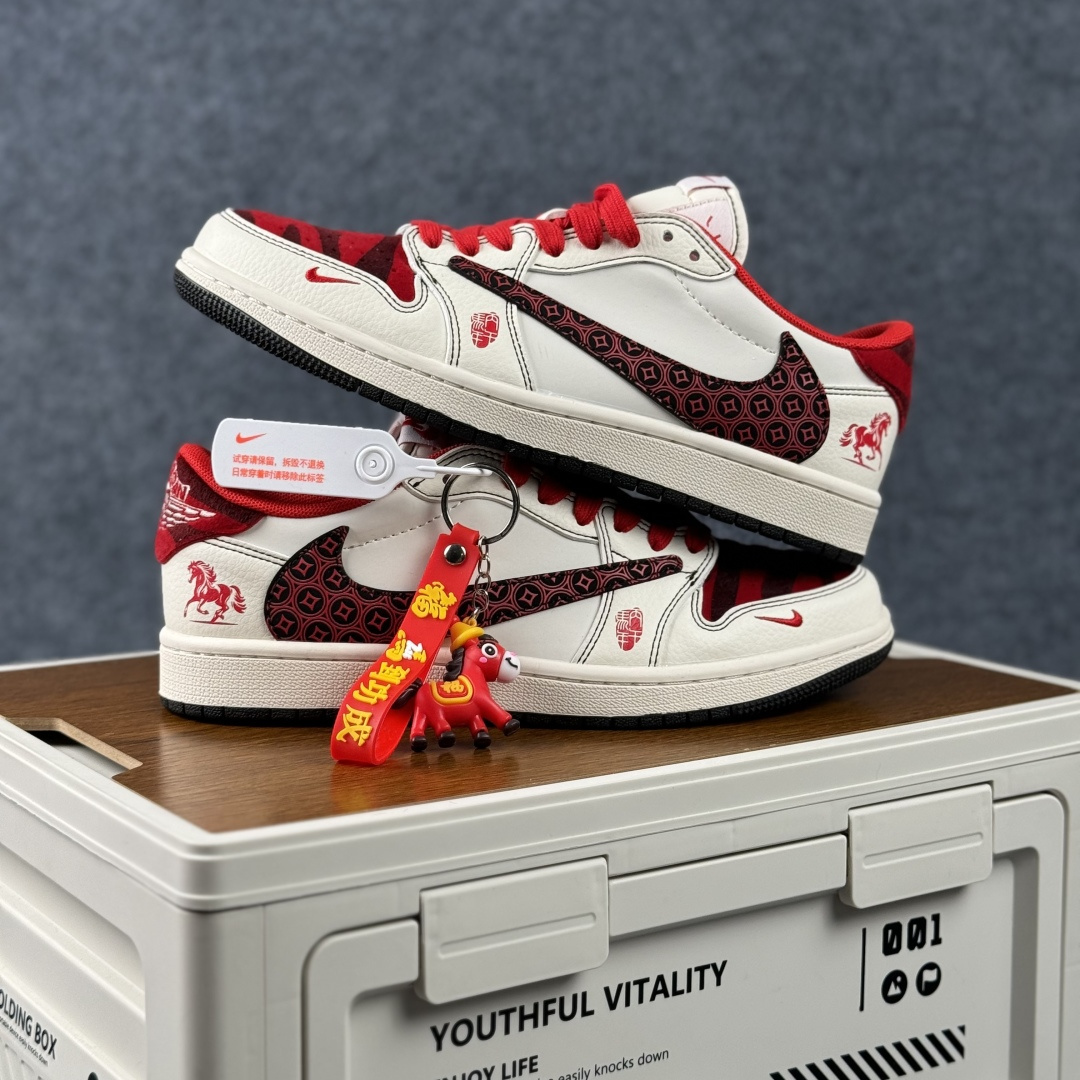 Air Jordan 1 Low AJ1 乔1 马年限定 高端定制 低帮倒钩复古篮球鞋 DX5688-001-Top High Quatity Cheap Sneakers Fashion Clothing Clothes Bags handbags Shoes of all Brand wholesale With The best Quality And Beautiful Price from China Factory Chinese suppliers wholesaler seller Air Jordan 1 Low AJ1 乔1 马年限定 高端定制 低帮倒钩复古篮球鞋 DX5688-001