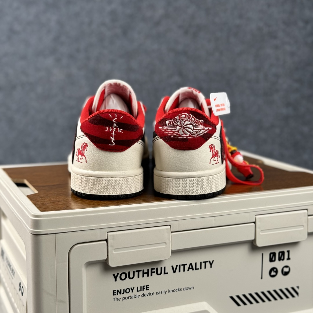Air Jordan 1 Low AJ1 乔1 马年限定 高端定制 低帮倒钩复古篮球鞋 DX5688-001-Top High Quatity Cheap Sneakers Fashion Clothing Clothes Bags handbags Shoes of all Brand wholesale With The best Quality And Beautiful Price from China Factory Chinese suppliers wholesaler seller Air Jordan 1 Low AJ1 乔1 马年限定 高端定制 低帮倒钩复古篮球鞋 DX5688-001