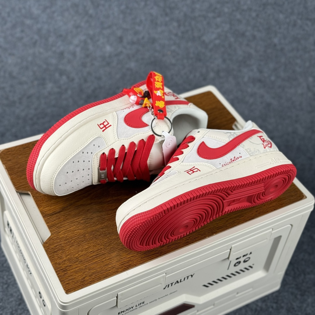 Nike Air Force 1'07 Low 马年限定 空军一号低帮休闲板鞋 CX5050-Y86-Top High Quatity Cheap Sneakers Fashion Clothing Clothes Bags handbags Shoes of all Brand wholesale With The best Quality And Beautiful Price from China Factory Chinese suppliers wholesaler seller Nike Air Force 1'07 Low 马年限定 空军一号低帮休闲板鞋 CX5050-Y86