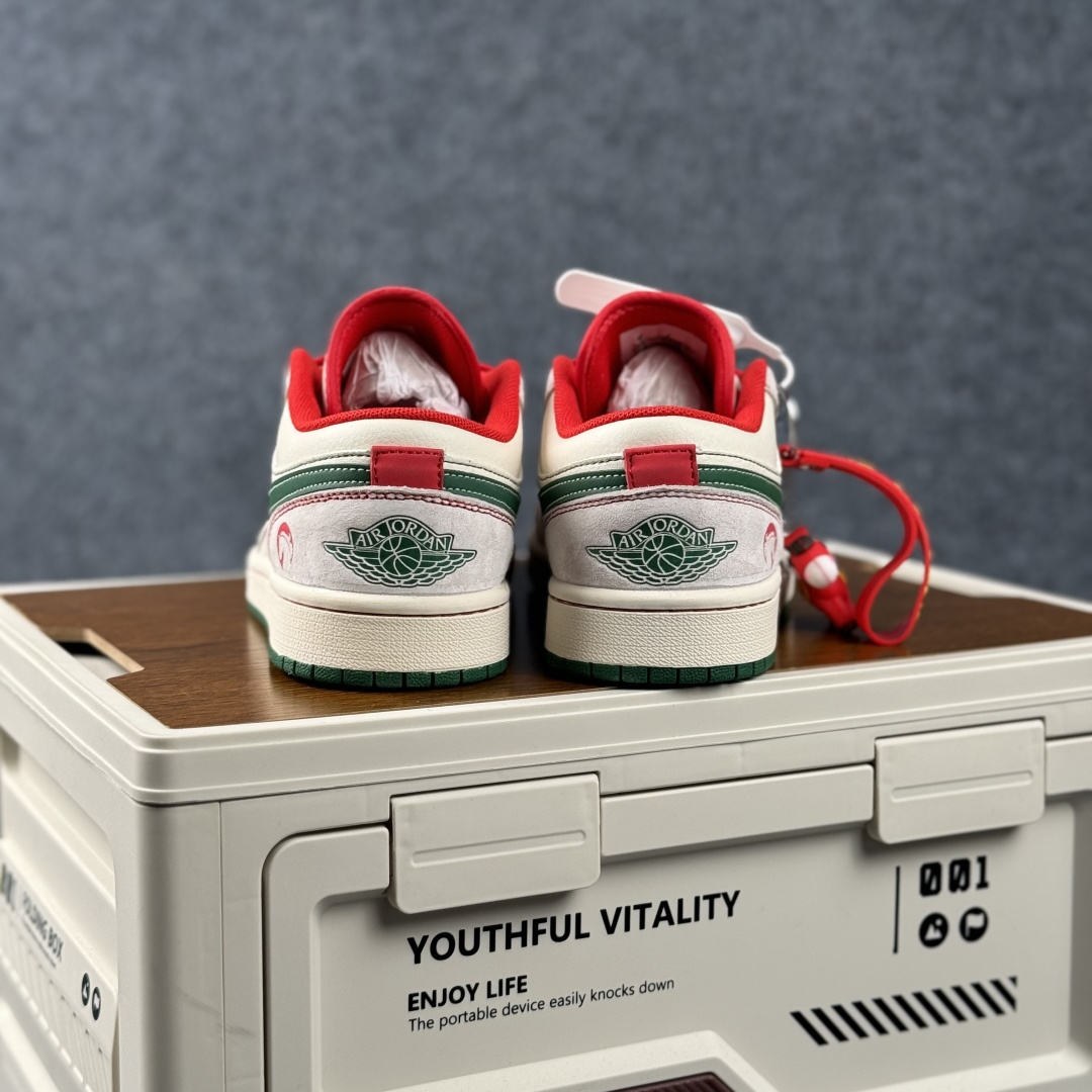 280 Air Jordan 1 Low AJ1 乔1 2026 马年限定 高端定制 低帮复古篮球鞋 FF9989-031-Chinese UA Cheap High Quatity Brand Clothes Bags handbags Sneakers wholesale wholesaler seller from China Factory suppliers Fashion Clothing Shoes best Quality Beautiful Price 280 Air Jordan 1 Low AJ1 乔1 2026 马年限定 高端定制 低帮复古篮球鞋 FF9989-031