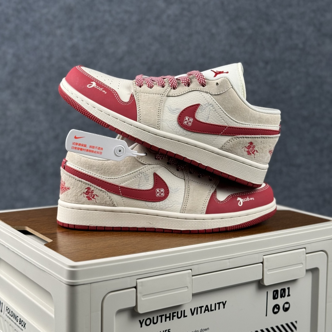 Air Jordan 1 Low AJ1 乔1 马年限定 高端定制 低帮复古篮球鞋 JJ5908-002-Top High Quatity Cheap Sneakers Fashion Clothing Clothes Bags handbags Shoes of all Brand wholesale With The best Quality And Beautiful Price from China Factory Chinese suppliers wholesaler seller Air Jordan 1 Low AJ1 乔1 马年限定 高端定制 低帮复古篮球鞋 JJ5908-002