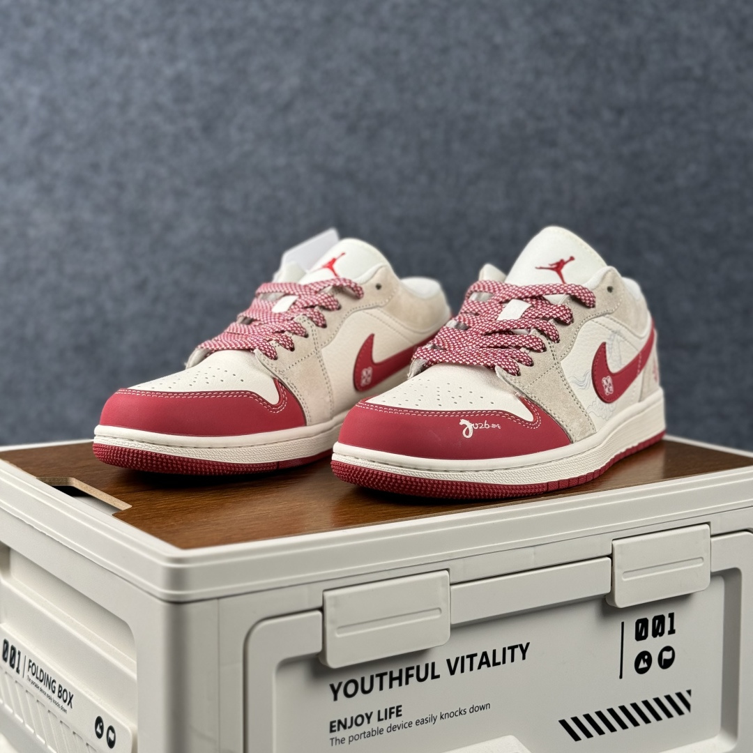 Air Jordan 1 Low AJ1 乔1 马年限定 高端定制 低帮复古篮球鞋 JJ5908-002-Top High Quatity Cheap Sneakers Fashion Clothing Clothes Bags handbags Shoes of all Brand wholesale With The best Quality And Beautiful Price from China Factory Chinese suppliers wholesaler seller Air Jordan 1 Low AJ1 乔1 马年限定 高端定制 低帮复古篮球鞋 JJ5908-002