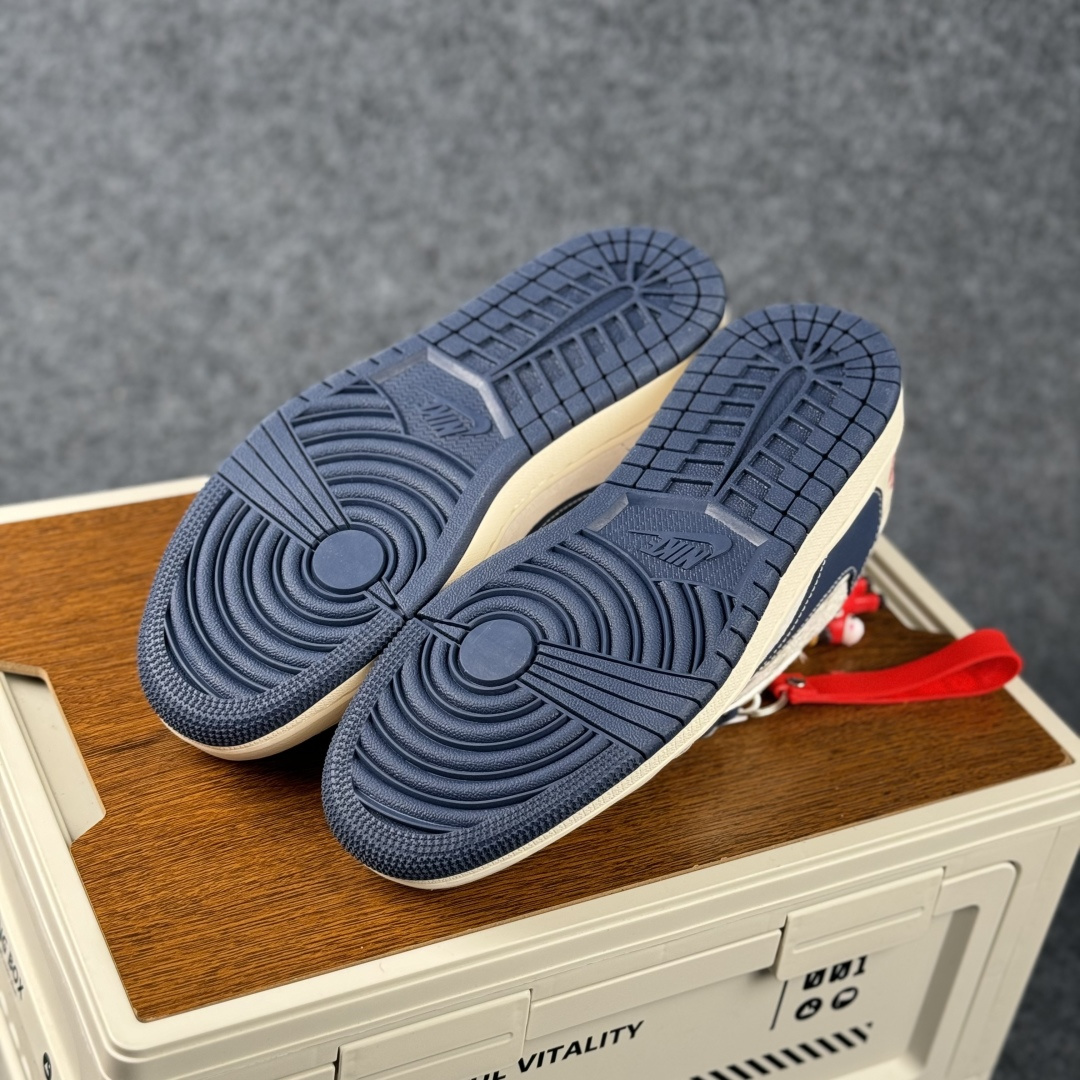 Air Jordan 1 Low AJ1 乔1 马年限定 高端定制 低帮倒钩复古篮球鞋 ZH2598-906-Top High Quatity Cheap Sneakers Fashion Clothing Clothes Bags handbags Shoes of all Brand wholesale With The best Quality And Beautiful Price from China Factory Chinese suppliers wholesaler seller Air Jordan 1 Low AJ1 乔1 马年限定 高端定制 低帮倒钩复古篮球鞋 ZH2598-906