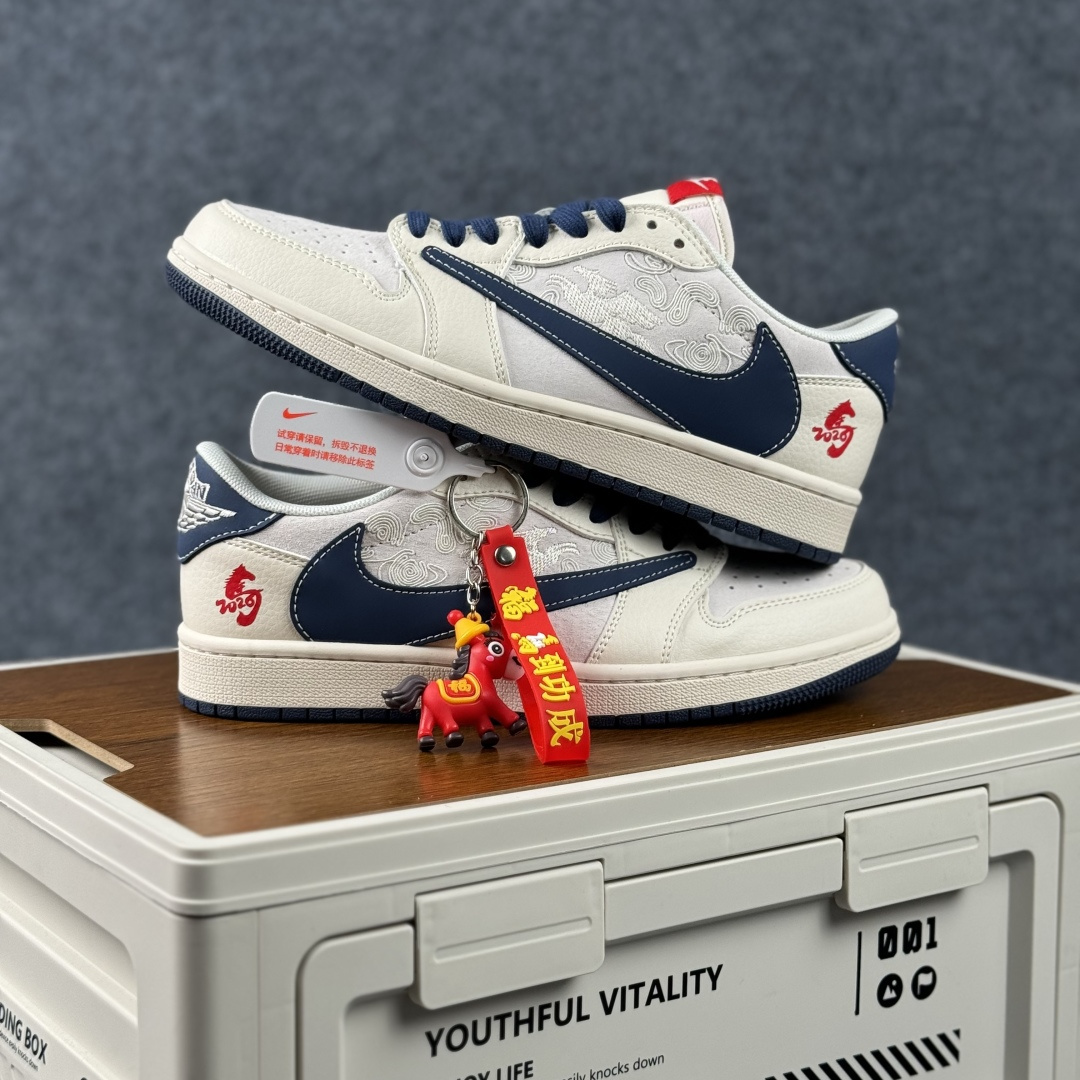 Air Jordan 1 Low AJ1 乔1 马年限定 高端定制 低帮倒钩复古篮球鞋 ZH2598-906-Top High Quatity Cheap Sneakers Fashion Clothing Clothes Bags handbags Shoes of all Brand wholesale With The best Quality And Beautiful Price from China Factory Chinese suppliers wholesaler seller Air Jordan 1 Low AJ1 乔1 马年限定 高端定制 低帮倒钩复古篮球鞋 ZH2598-906