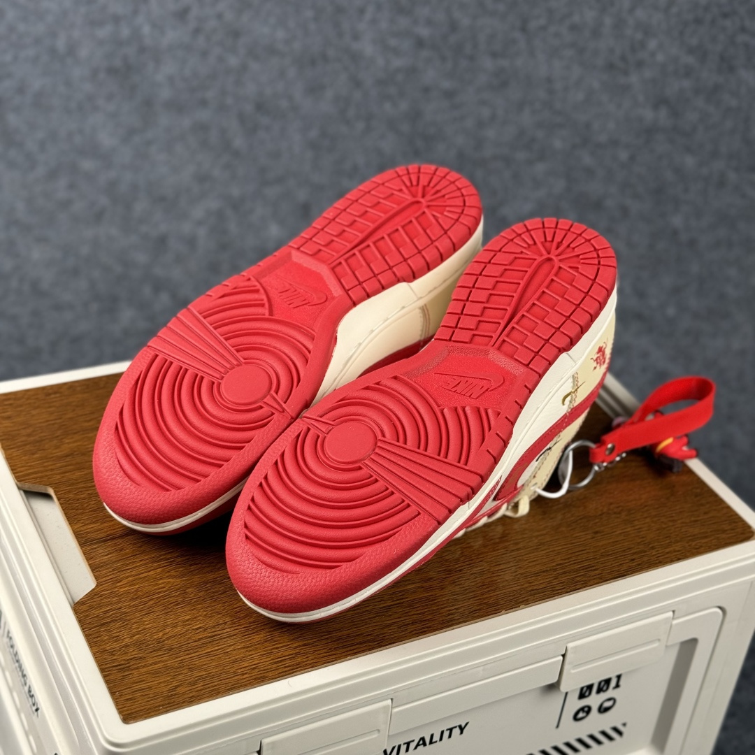 Nike Dunk Low Retro 马年限定 周年高端定制 低帮休闲板鞋 SD6868-113-Top High Quatity Cheap Sneakers Fashion Clothing Clothes Bags handbags Shoes of all Brand wholesale With The best Quality And Beautiful Price from China Factory Chinese suppliers wholesaler seller Nike Dunk Low Retro 马年限定 周年高端定制 低帮休闲板鞋 SD6868-113