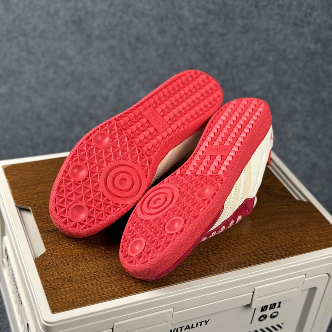 Adidas Handball Spezial Sanba 马年限定 LX0912 阿迪达斯经典款 桑巴德训 复古休闲板鞋-Top High Quatity Cheap Sneakers Fashion Clothing Clothes Bags handbags Shoes of all Brand wholesale With The best Quality And Beautiful Price from China Factory Chinese suppliers wholesaler seller Adidas Handball Spezial Sanba 马年限定 LX0912 阿迪达斯经典款 桑巴德训 复古休闲板鞋