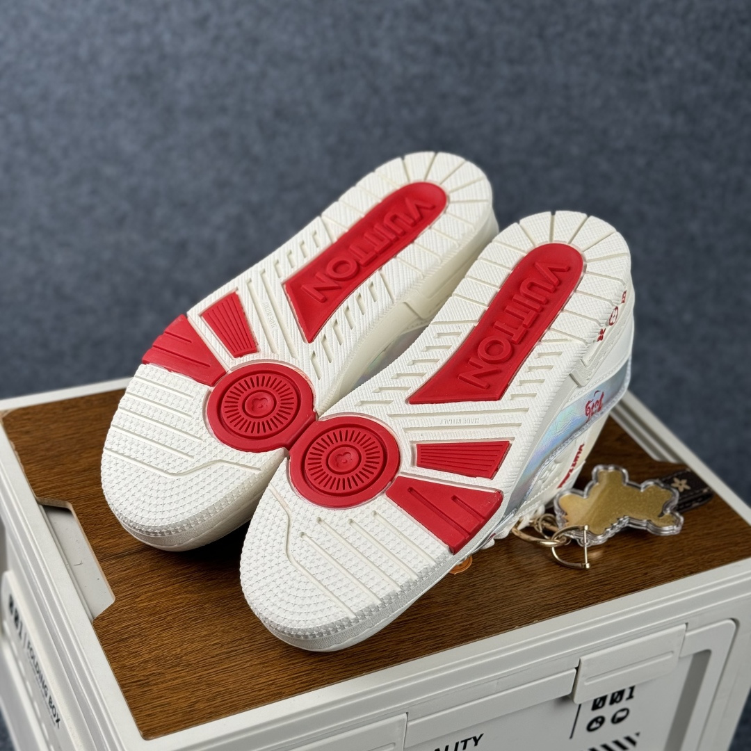 LV TRAINER白灰红 2A8DM11VL-Top High Quatity Cheap Sneakers Fashion Clothing Clothes Bags handbags Shoes of all Brand wholesale With The best Quality And Beautiful Price from China Factory Chinese suppliers wholesaler seller LV TRAINER白灰红 2A8DM11VL