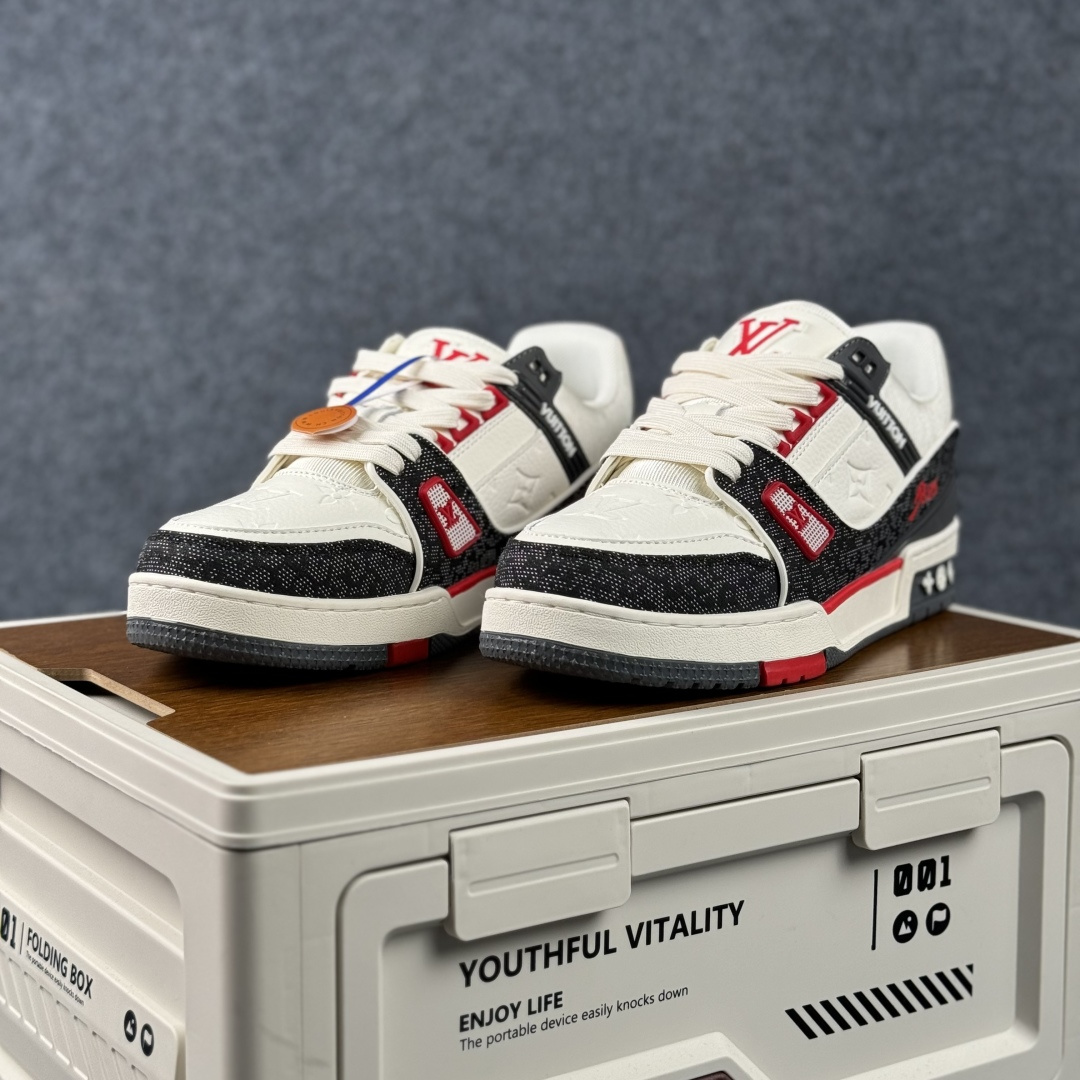 LV TRAINER白灰红 2A8DM11VL-Top High Quatity Cheap Sneakers Fashion Clothing Clothes Bags handbags Shoes of all Brand wholesale With The best Quality And Beautiful Price from China Factory Chinese suppliers wholesaler seller LV TRAINER白灰红 2A8DM11VL