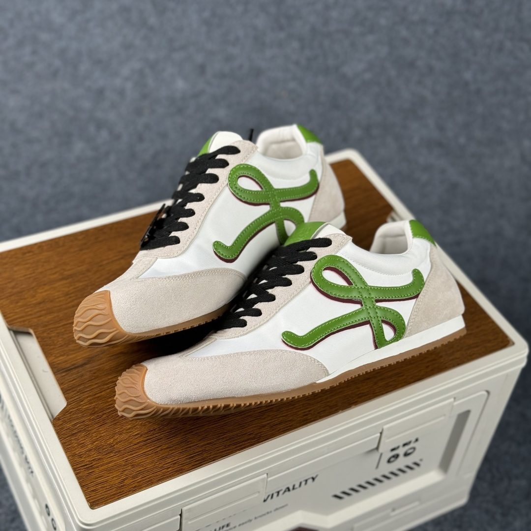 220 LOEWE罗意威 x LOUIS WAIN 联名款 Ballet Runner 2.0-Chinese UA Cheap High Quatity Brand Clothes Bags handbags Sneakers wholesale wholesaler seller from China Factory suppliers Fashion Clothing Shoes best Quality Beautiful Price 220 LOEWE罗意威 x LOUIS WAIN 联名款 Ballet Runner 2.0