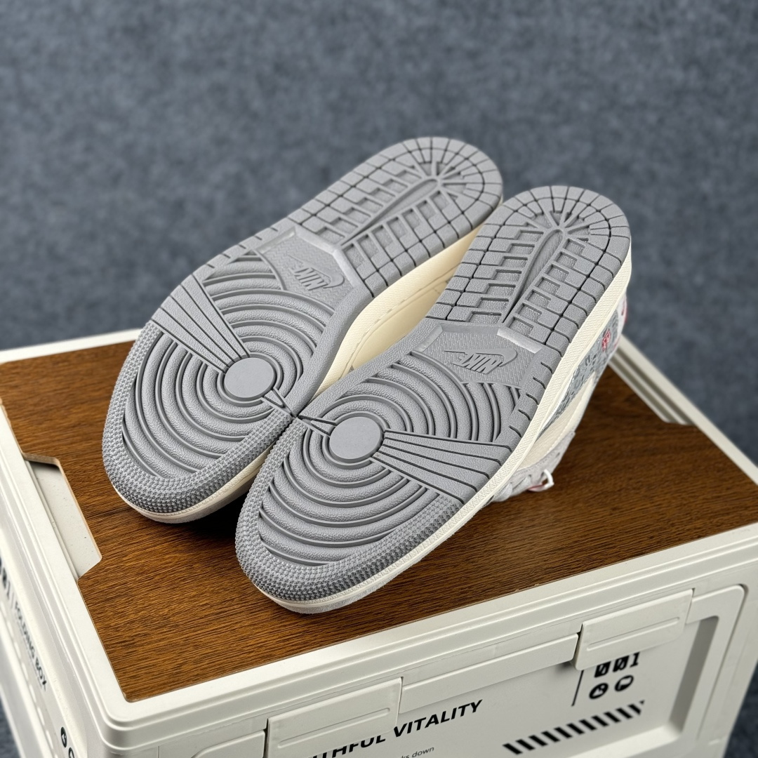 Air Jordan 1 Low AJ1 乔1 马年限定 高端定制 低帮倒钩复古篮球鞋 XT6998-165-High Quatity Cheap Brand wholesale wholesaler seller Clothes Bags handbags Sneakers Top Fashion Clothing Shoes from China Factory Chinese suppliers best Quality Beautiful Price Air Jordan 1 Low AJ1 乔1 马年限定 高端定制 低帮倒钩复古篮球鞋 XT6998-165