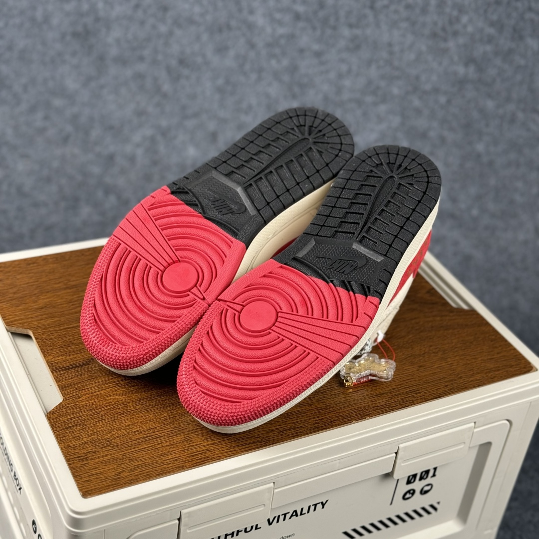 Air Jordan 1 Low AJ1 乔1 马年限定 高端定制 低帮倒钩复古篮球鞋 HG0026-018