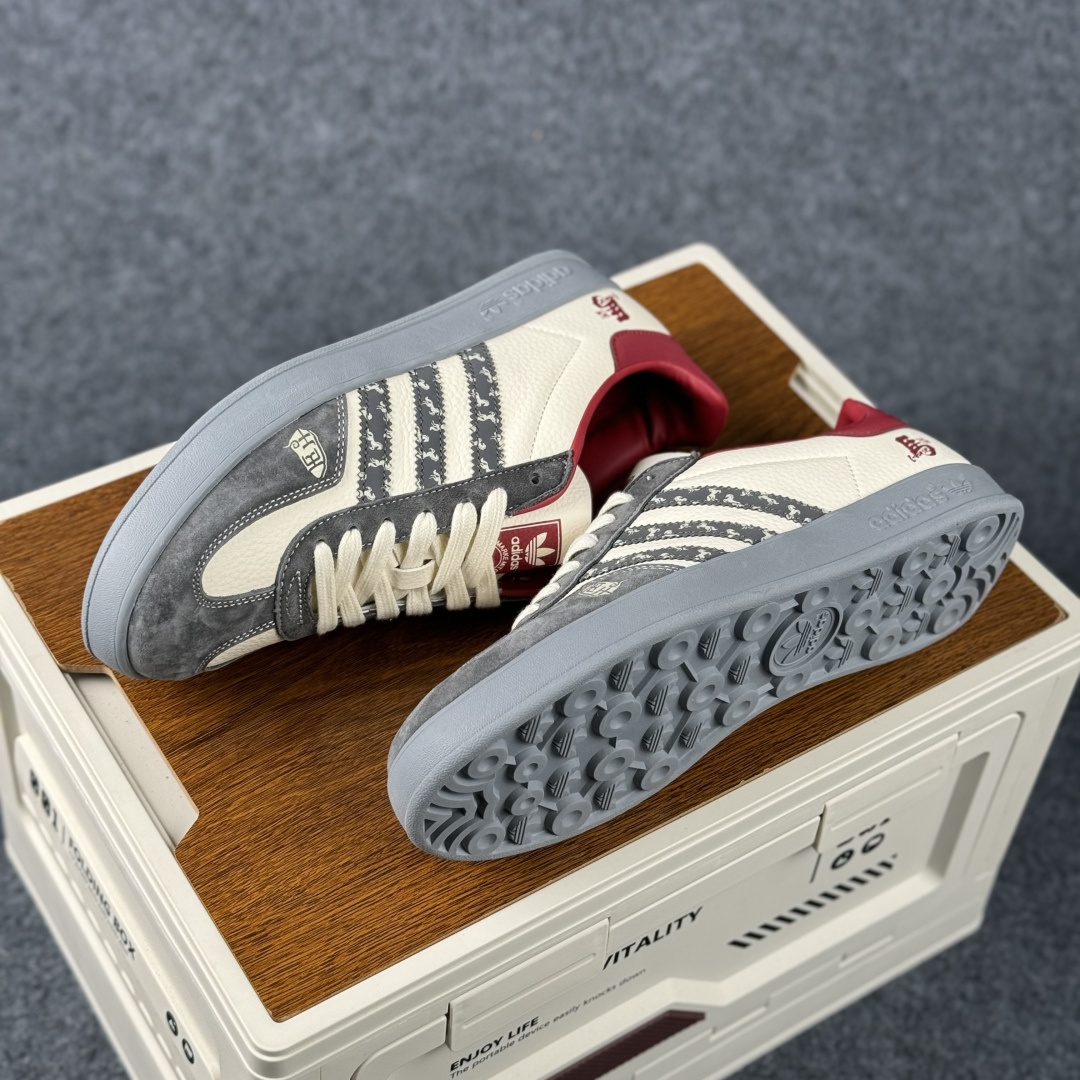 Adidas Handball Spezial Sanba 马年限定 ZH2603 阿迪达斯经典款 桑巴德训 复古休闲板鞋-Top High Quatity Cheap Sneakers Fashion Clothing Clothes Bags handbags Shoes of all Brand wholesale With The best Quality And Beautiful Price from China Factory Chinese suppliers wholesaler seller Adidas Handball Spezial Sanba 马年限定 ZH2603 阿迪达斯经典款 桑巴德训 复古休闲板鞋