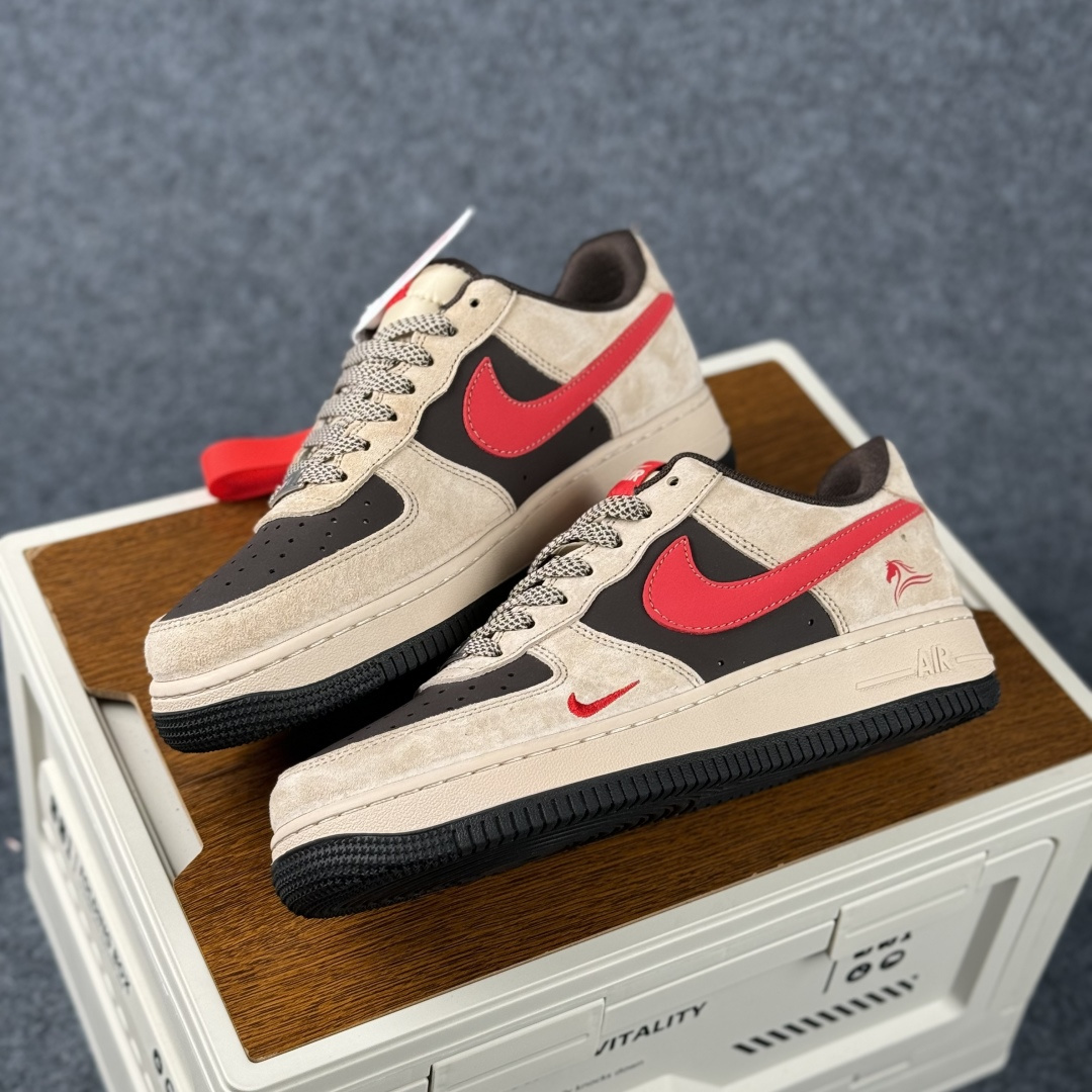 260 Nike Air Force 1'07 Low 马年限定 空军一号低帮休闲板鞋 XD0028-020