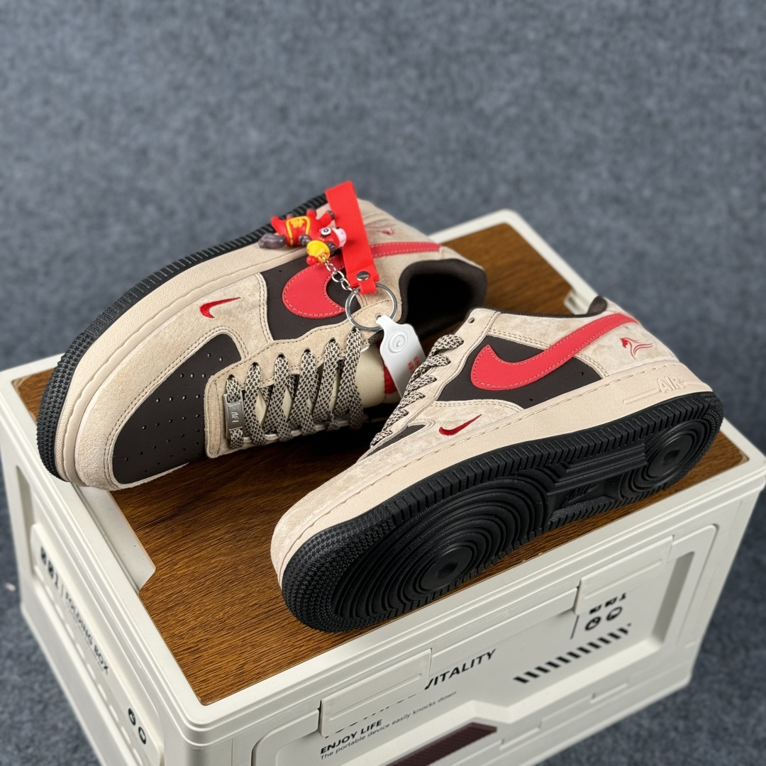 260 Nike Air Force 1'07 Low 马年限定 空军一号低帮休闲板鞋 XD0028-020