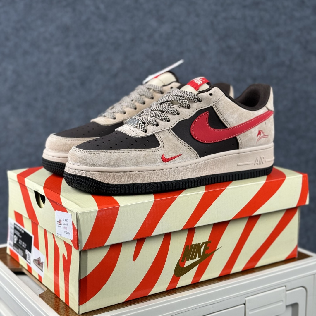 260 Nike Air Force 1'07 Low 马年限定 空军一号低帮休闲板鞋 XD0028-020