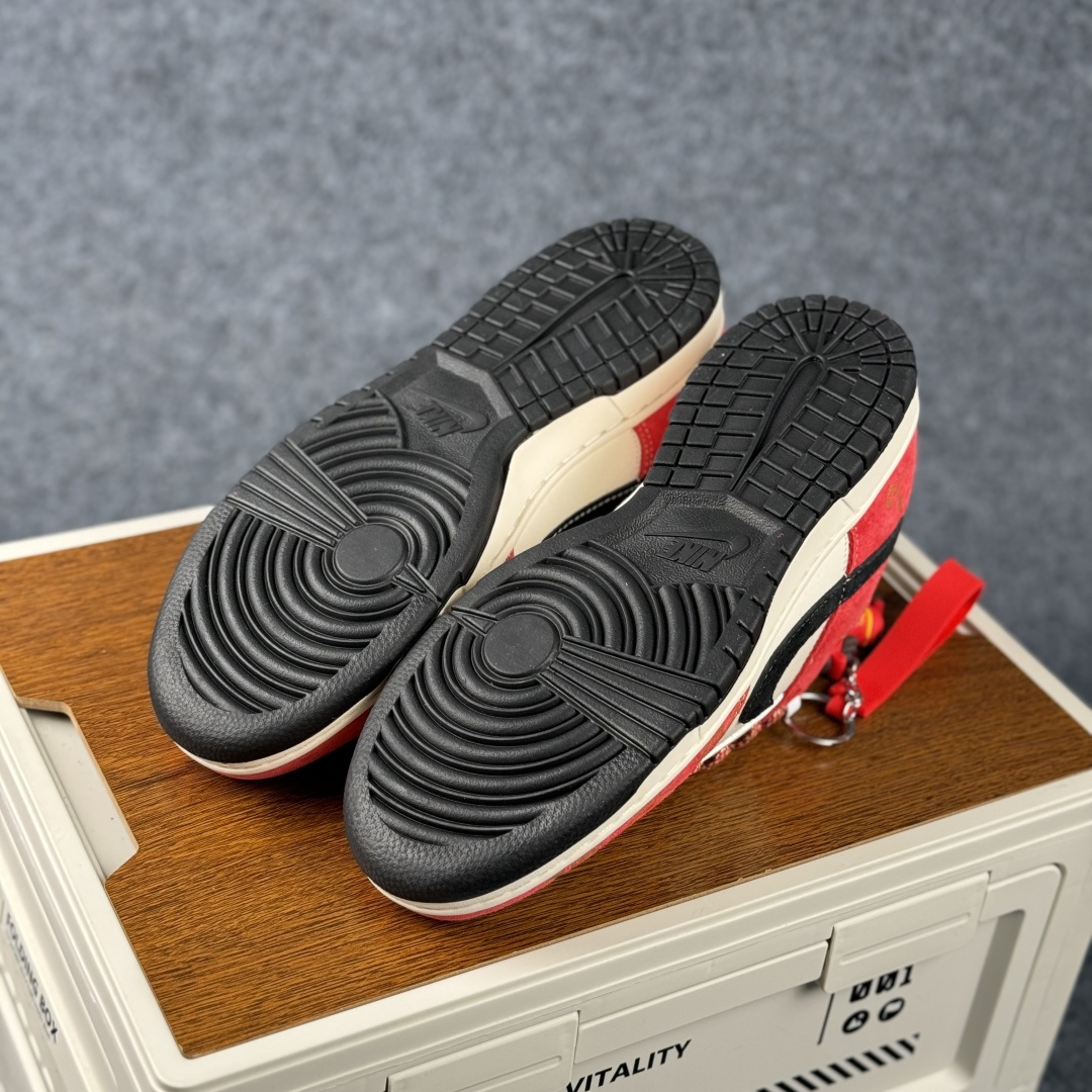 280 Nike Dunk Low Retro 马年限定 周年高端定制 低帮休闲板鞋 CX5050-Y75-Chinese UA Cheap High Quatity Brand Clothes Bags handbags Sneakers wholesale wholesaler seller from China Factory suppliers Fashion Clothing Shoes best Quality Beautiful Price 280 Nike Dunk Low Retro 马年限定 周年高端定制 低帮休闲板鞋 CX5050-Y75