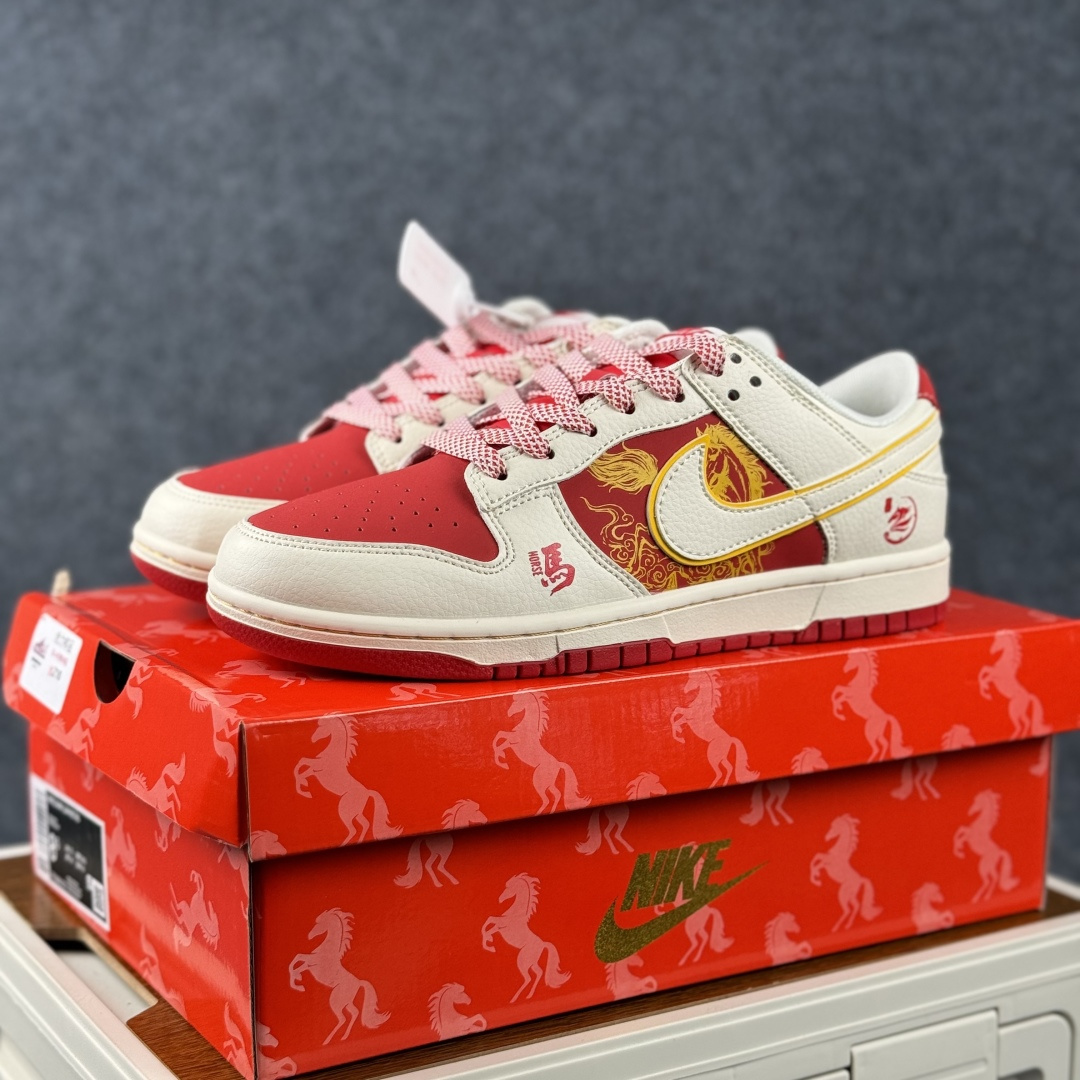 Nike Dunk Low Retro 马年限定 周年高端定制 低帮休闲板鞋 FF9989-022-High Quatity Cheap Brand wholesale wholesaler seller Clothes Bags handbags Sneakers Top Fashion Clothing Shoes from China Factory Chinese suppliers best Quality Beautiful Price Nike Dunk Low Retro 马年限定 周年高端定制 低帮休闲板鞋 FF9989-022