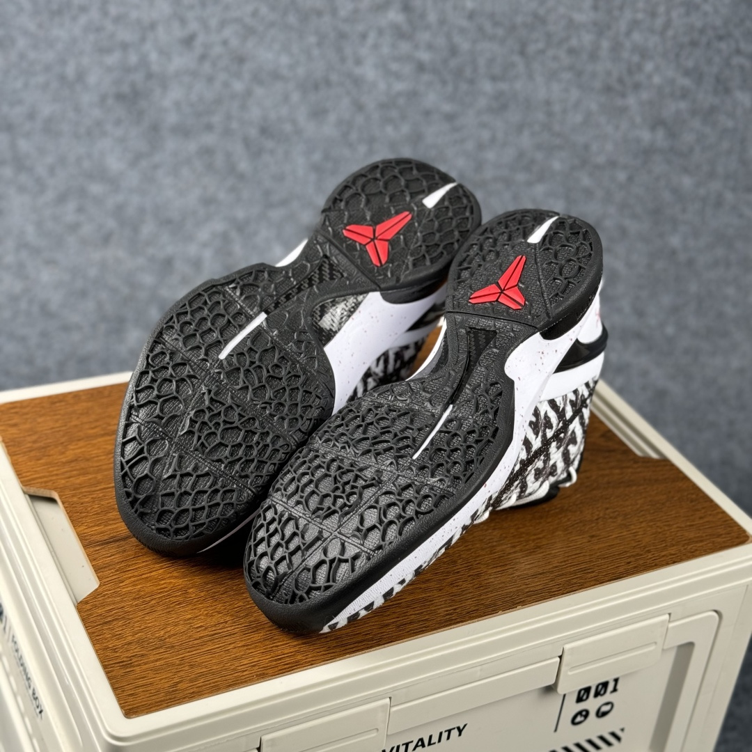 墨韵马年 Kobe 6 Protro 黑白锋芒 黑白交织的水墨马纹铺满鞋身 CW2190-045-Top High Quatity Cheap Sneakers Fashion Clothing Clothes Bags handbags Shoes of all Brand wholesale With The best Quality And Beautiful Price from China Factory Chinese suppliers wholesaler seller 墨韵马年 Kobe 6 Protro 黑白锋芒 黑白交织的水墨马纹铺满鞋身 CW2190-045