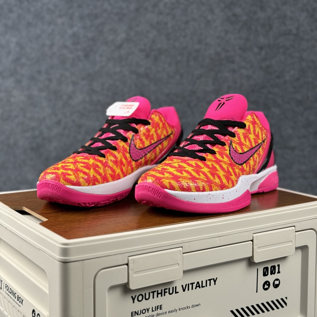 360 焰红马年 Kobe 6 Protro 锋芒绽放 玫红与明黄交织的焰纹铺满鞋身 CW2190-046-Chinese UA Cheap High Quatity Brand Clothes Bags handbags Sneakers wholesale wholesaler seller from China Factory suppliers Fashion Clothing Shoes best Quality Beautiful Price 360 焰红马年 Kobe 6 Protro 锋芒绽放 玫红与明黄交织的焰纹铺满鞋身 CW2190-046