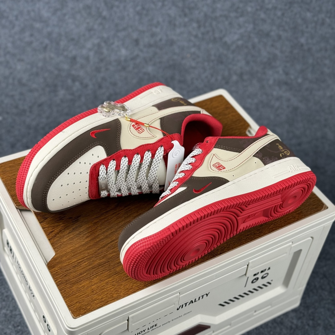 260 Nike Air Force 1'07 Low 马年限定 空军一号低帮休闲板鞋 CX5050-Y83-Chinese UA Cheap High Quatity Brand Clothes Bags handbags Sneakers wholesale wholesaler seller from China Factory suppliers Fashion Clothing Shoes best Quality Beautiful Price 260 Nike Air Force 1'07 Low 马年限定 空军一号低帮休闲板鞋 CX5050-Y83
