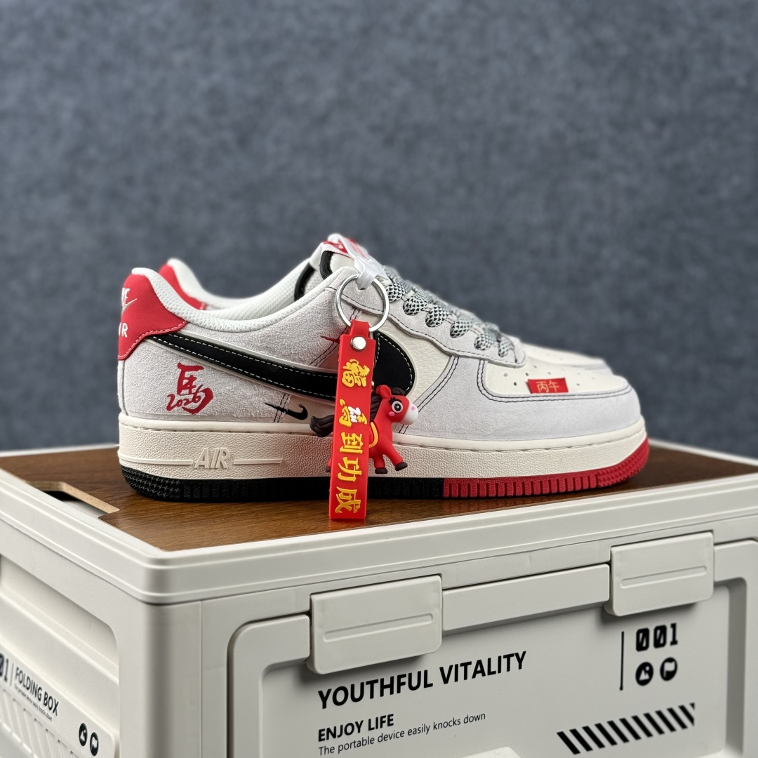 260 Nike Air Force 1'07 Low 马年限定 空军一号低帮休闲板鞋 CX5050-Y90-Chinese UA Cheap High Quatity Brand Clothes Bags handbags Sneakers wholesale wholesaler seller from China Factory suppliers Fashion Clothing Shoes best Quality Beautiful Price 260 Nike Air Force 1'07 Low 马年限定 空军一号低帮休闲板鞋 CX5050-Y90